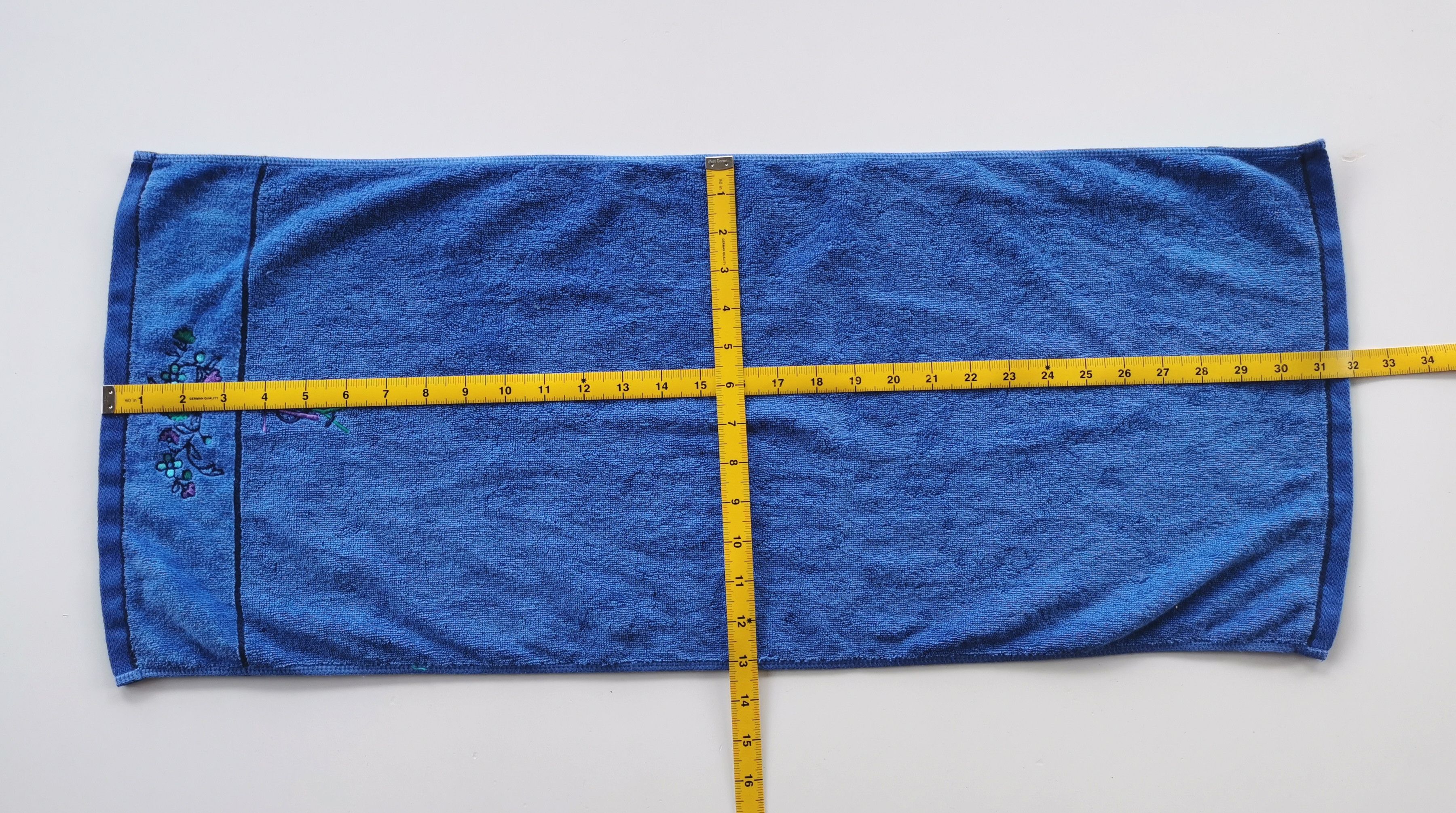 Yves Saint Laurent YSL Face Towel Yves Saint Laurent Size ONE SIZE - 8 Thumbnail