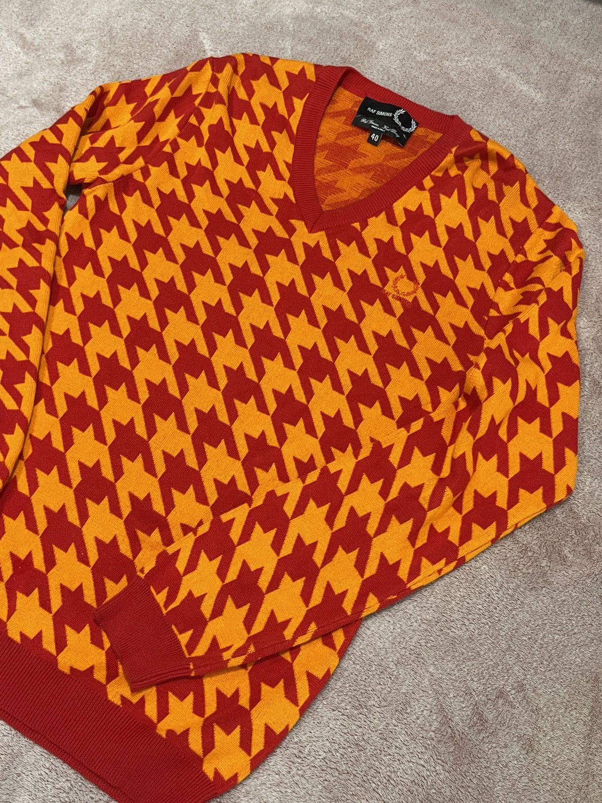 Designer × Fred Perry × Raf Simons Raf Simons Fred Perry V-neck Houndstooth College Sweater 40 Size US M / EU 48-50 / 2 - 2 Thumbnail