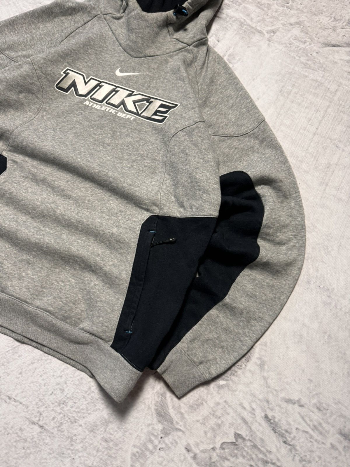 Nike × Vintage 00s Nike Vintage Big Logo Center Swoosh Oversize Hoodie Y2K Size US M / EU 48-50 / 2 - 4 Thumbnail