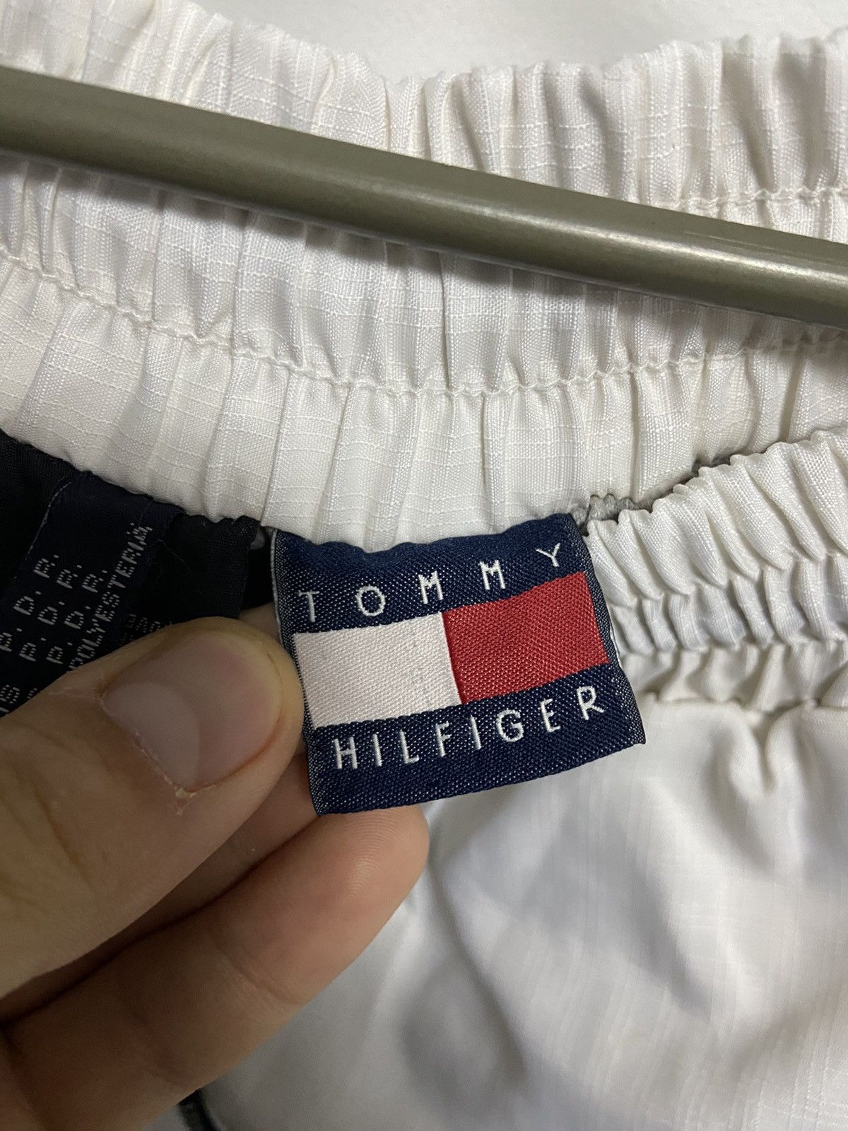 Tommy Hilfiger × Vintage Tommy Hilfiger vintage nylon pants logo skate casuals Size US 36 / EU 52 - 5 Thumbnail