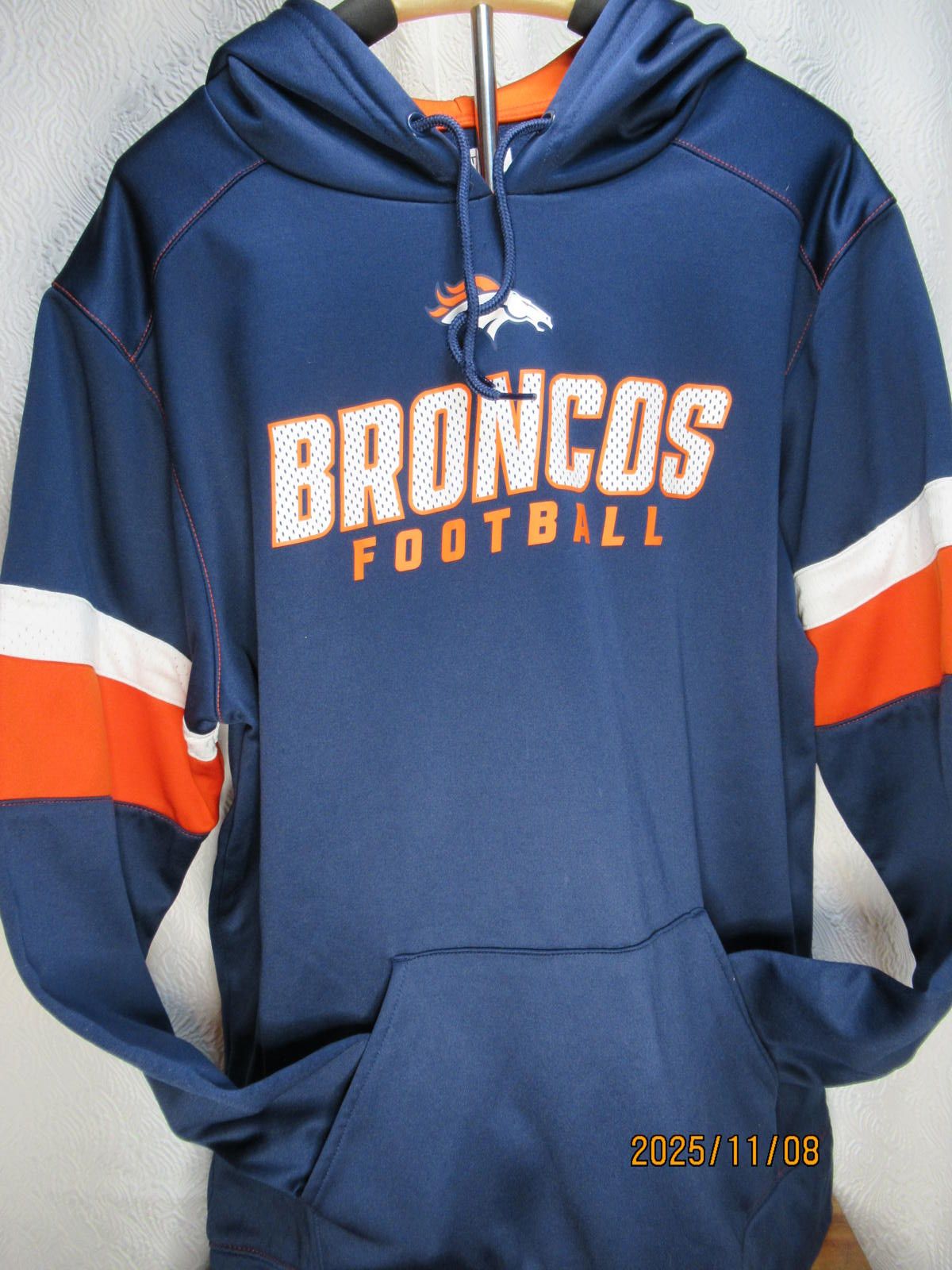 NFL Broncos Hoodie Size US XL / EU 56 / 4 - 1 Thumbnail