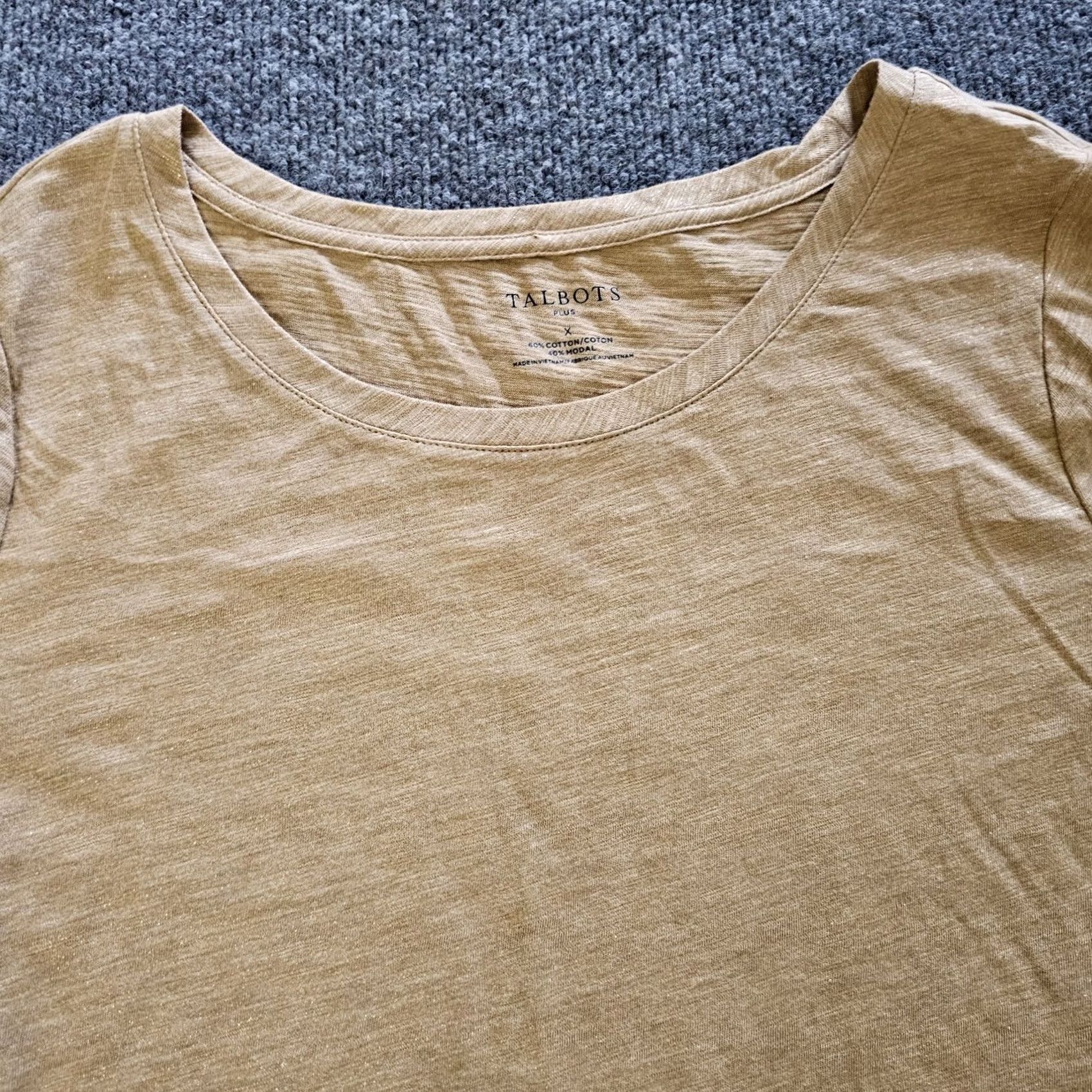 Talbots Talbots Top Womens 0X Beige Gold Shimmer Short Sleeve Round Neck Blouse Size XL / US 12-14 / IT 48-50 - 2 Thumbnail