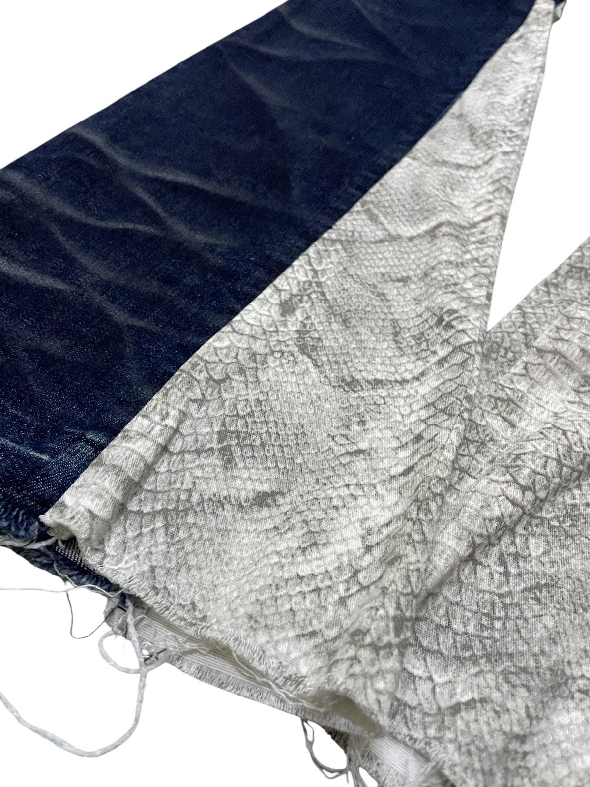 If Six Was Nine × semanticdesign Semantic Design Snake Shedding Skin Stud Flare Stacked Jeans Size US 30 / EU 46 - 12 Thumbnail