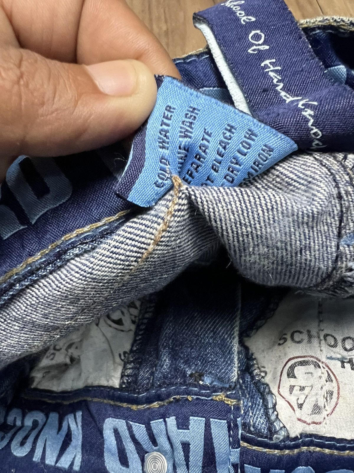School of Hard Knocks Vintage Baggy DJ Graphic Jeans Y2K(43)
