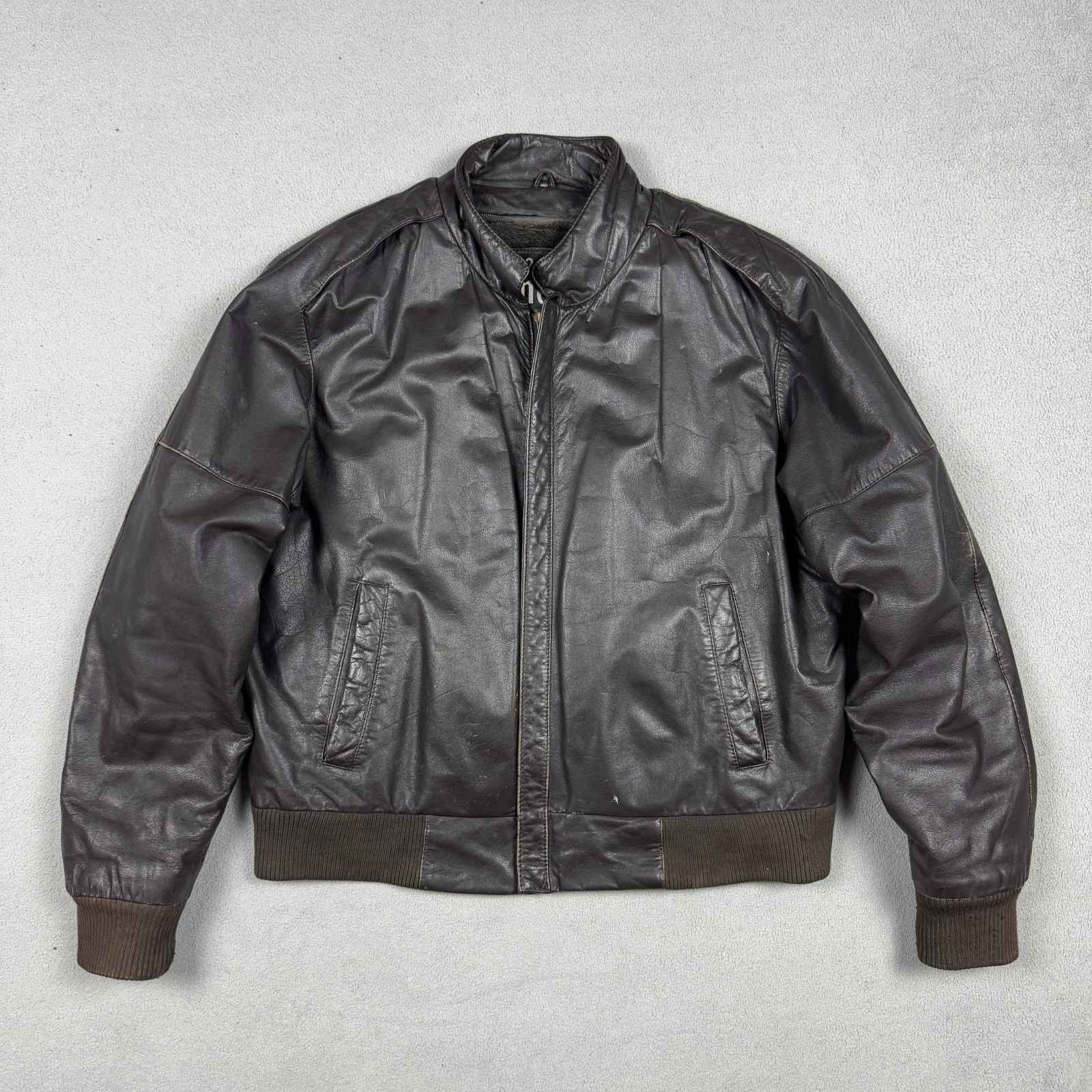 Vintage Vintage Leather Bomber Jacket Brown Sherpa Lined Quilted L Size US L / EU 52-54 / 3 - 12 Thumbnail