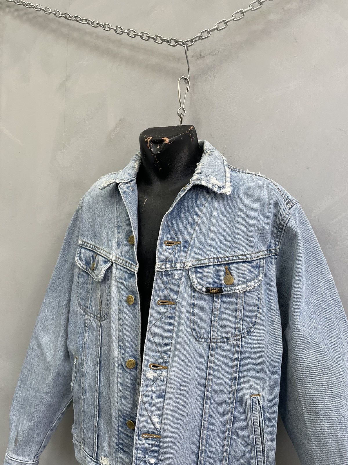 Lee Lee blue denim raiders jacket classic trucker jacjet faded Size US L / EU 52-54 / 3 - 3 Thumbnail