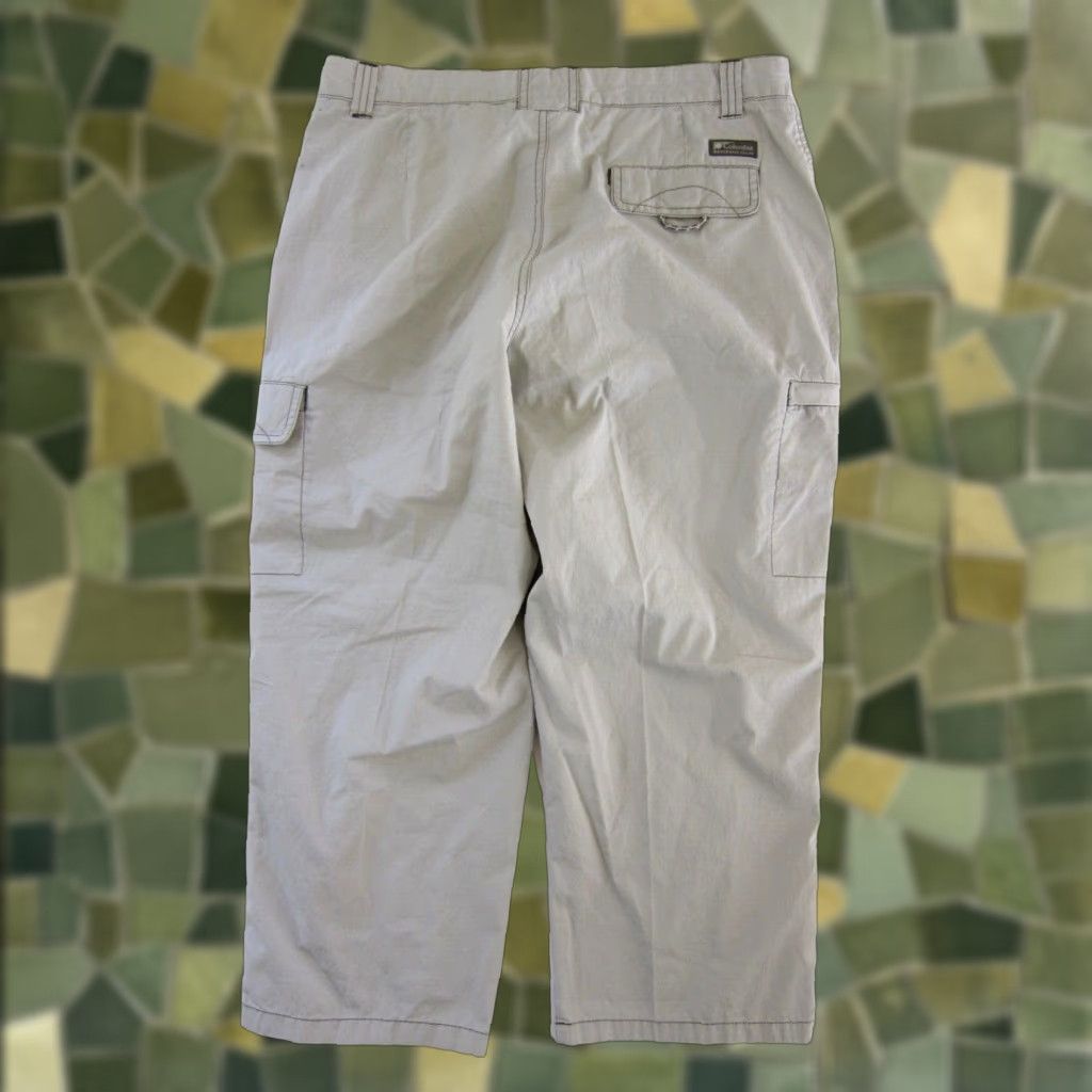 Vintage VINTAGE Columbia Pant Women 10 Beige Cargo Wide-Leg 32" Waist 23.5" Inseam 11" Rise 12" Thigh 9" Ankle 42" Hip 10 100% Cotton Size 32" / US 10 / IT 46 - 1 Thumbnail
