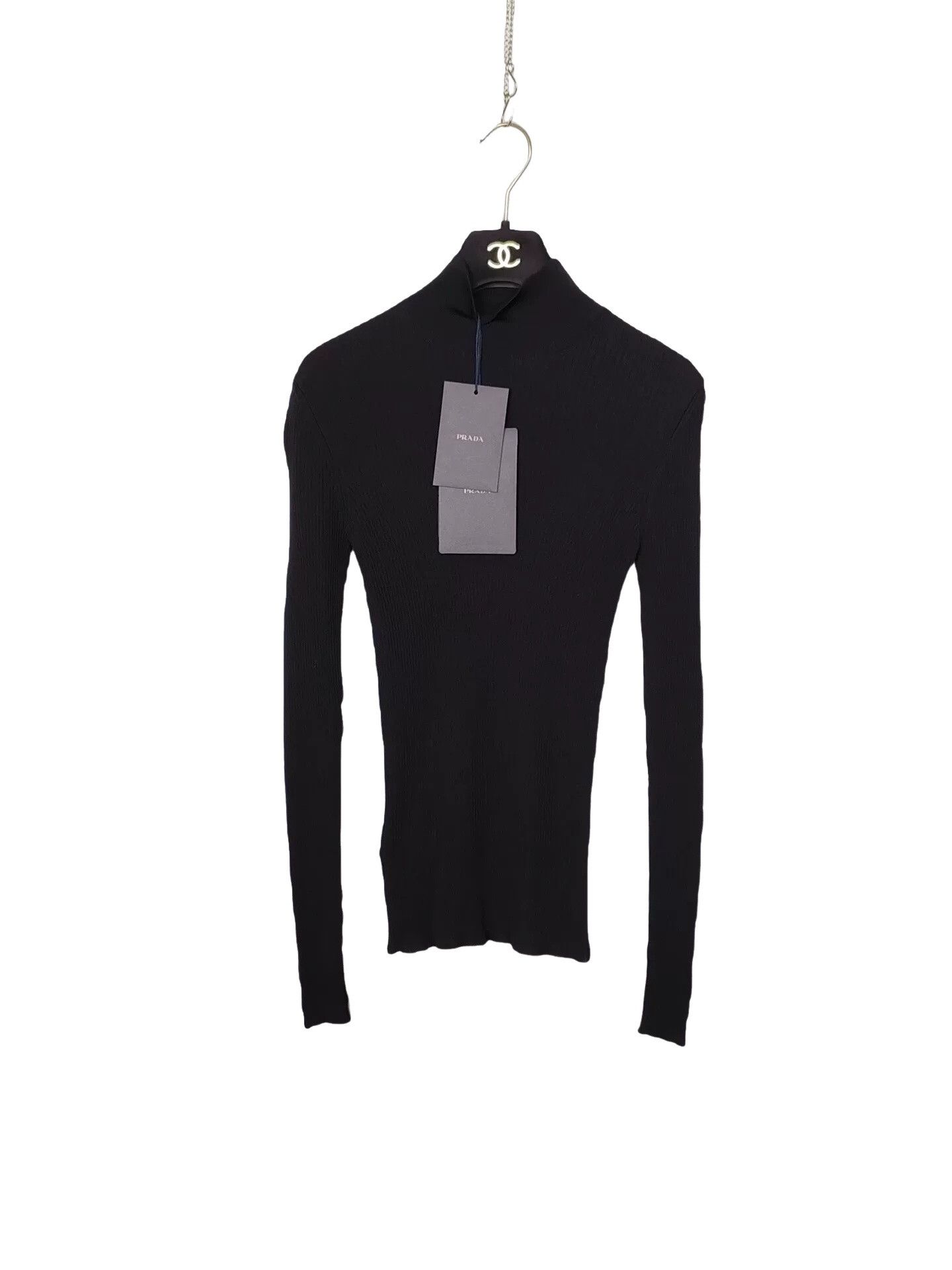 Prada Prada Superfine Wool Turtleneck Sweater Size 36 Size XS / US 0-2 / IT 36-38 - 1 Thumbnail