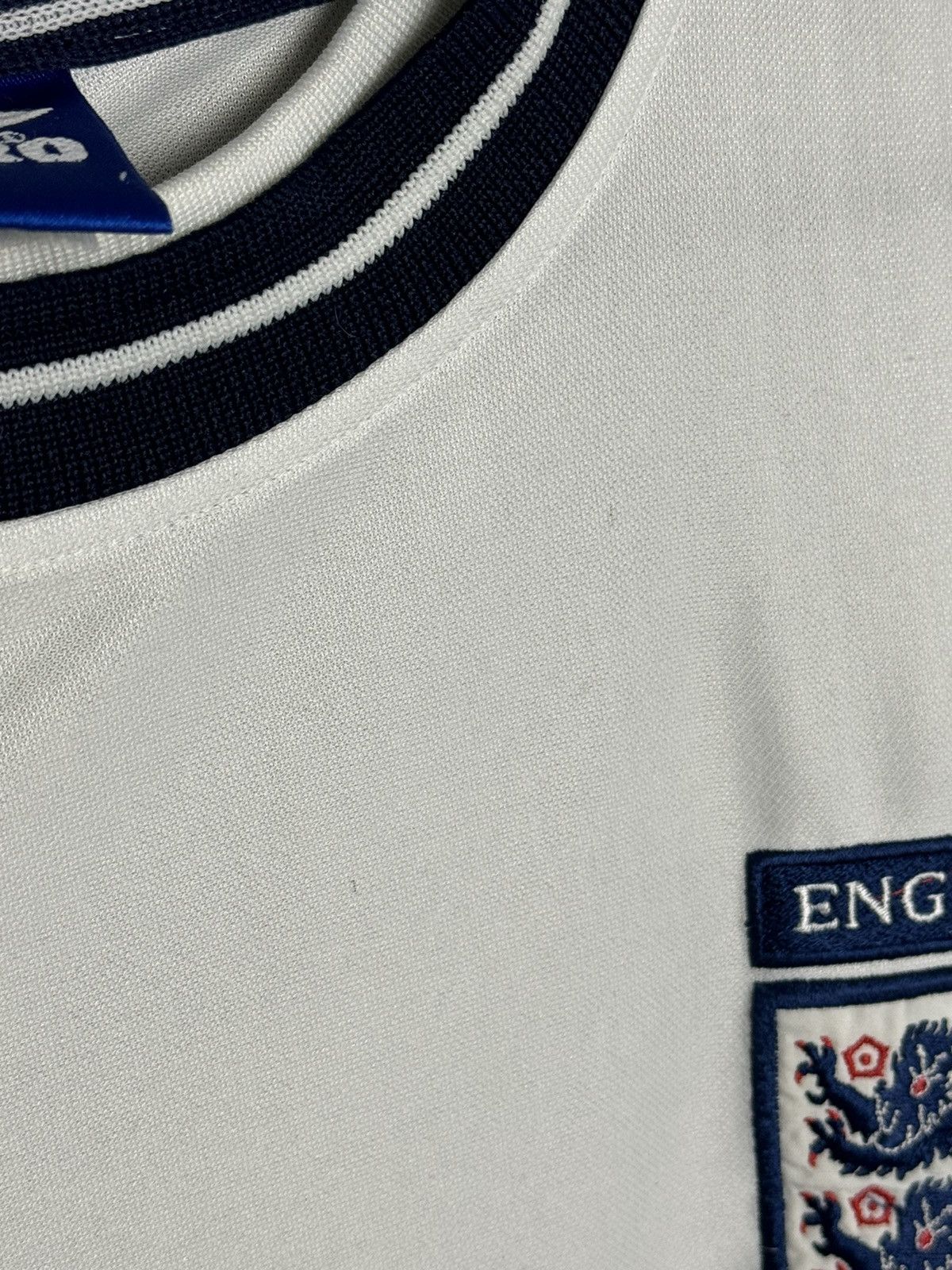 Umbro England National Team 99/01 Home Football Soccer Jersey Size US L / EU 52-54 / 3 - 9 Thumbnail