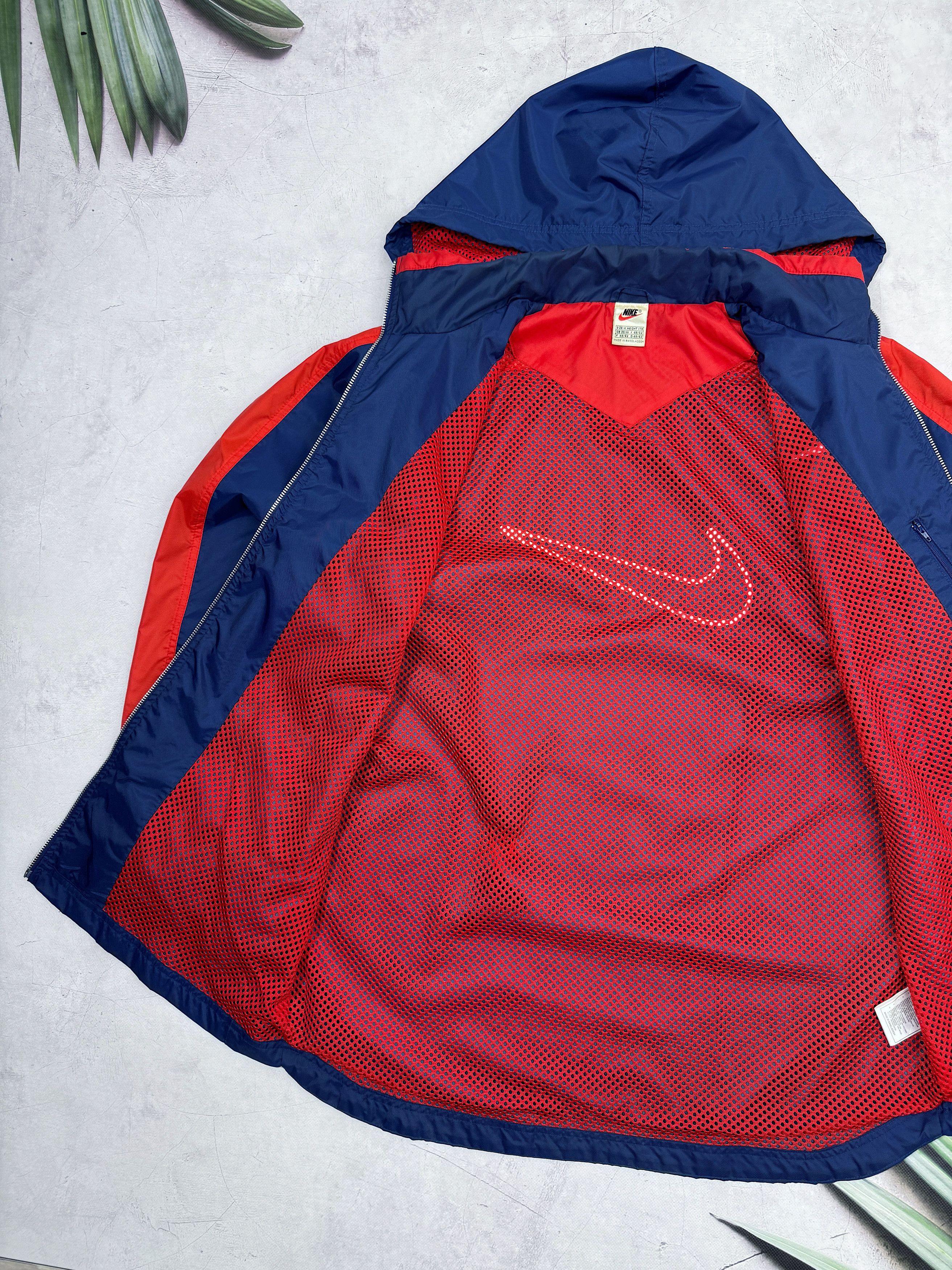Nike × Vintage Y2K Nike Windbreaker Jacket Nylon Big Back Swoosh Logo Size US L / EU 52-54 / 3 - 15 Thumbnail