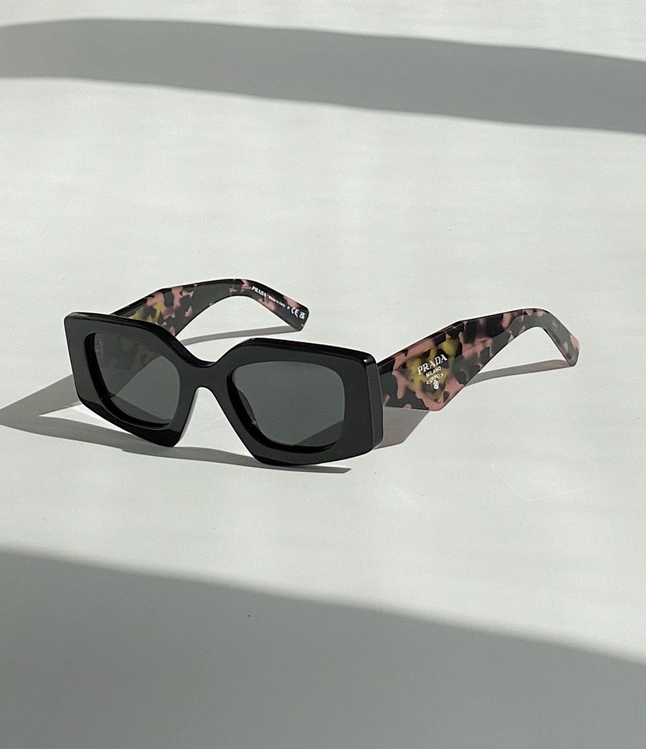 Prada PRADA by Raf Simons Pink Symbole Logo Sunglasses SPR15Y Size ONE SIZE - 1 Thumbnail