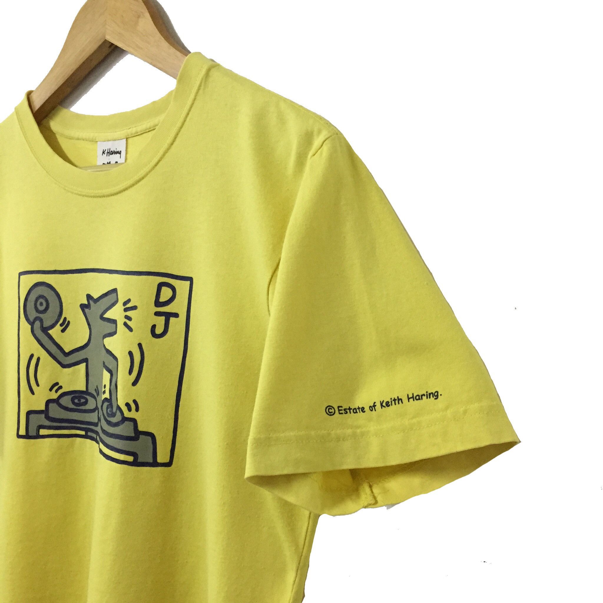 Keith Haring KEITH HARING DJ DOG POP ART GRAPHIC UNIQLO BRAND TSHIRT Size US S / EU 44-46 / 1 - 5 Thumbnail