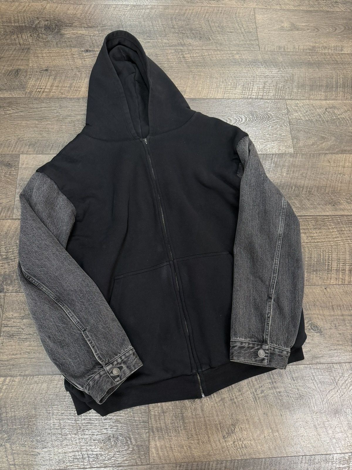 Balenciaga Balenciaga Twinset Hoodie Denim Jacket Hoodie Only Size US L / EU 52-54 / 3 - 1 Thumbnail