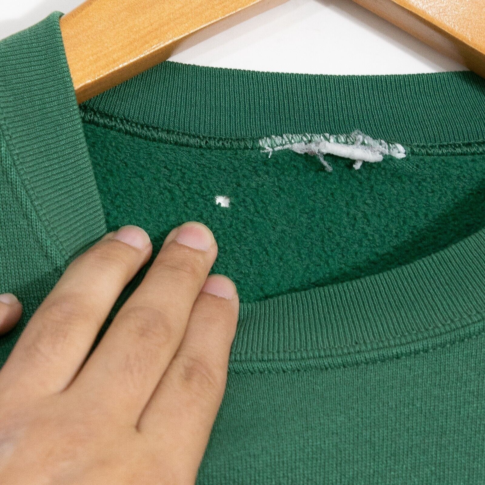 Vintage Vintage 90s Green Blank Sweatshirt XL - Faded Distressed Size US XL / EU 56 / 4 - 4 Thumbnail