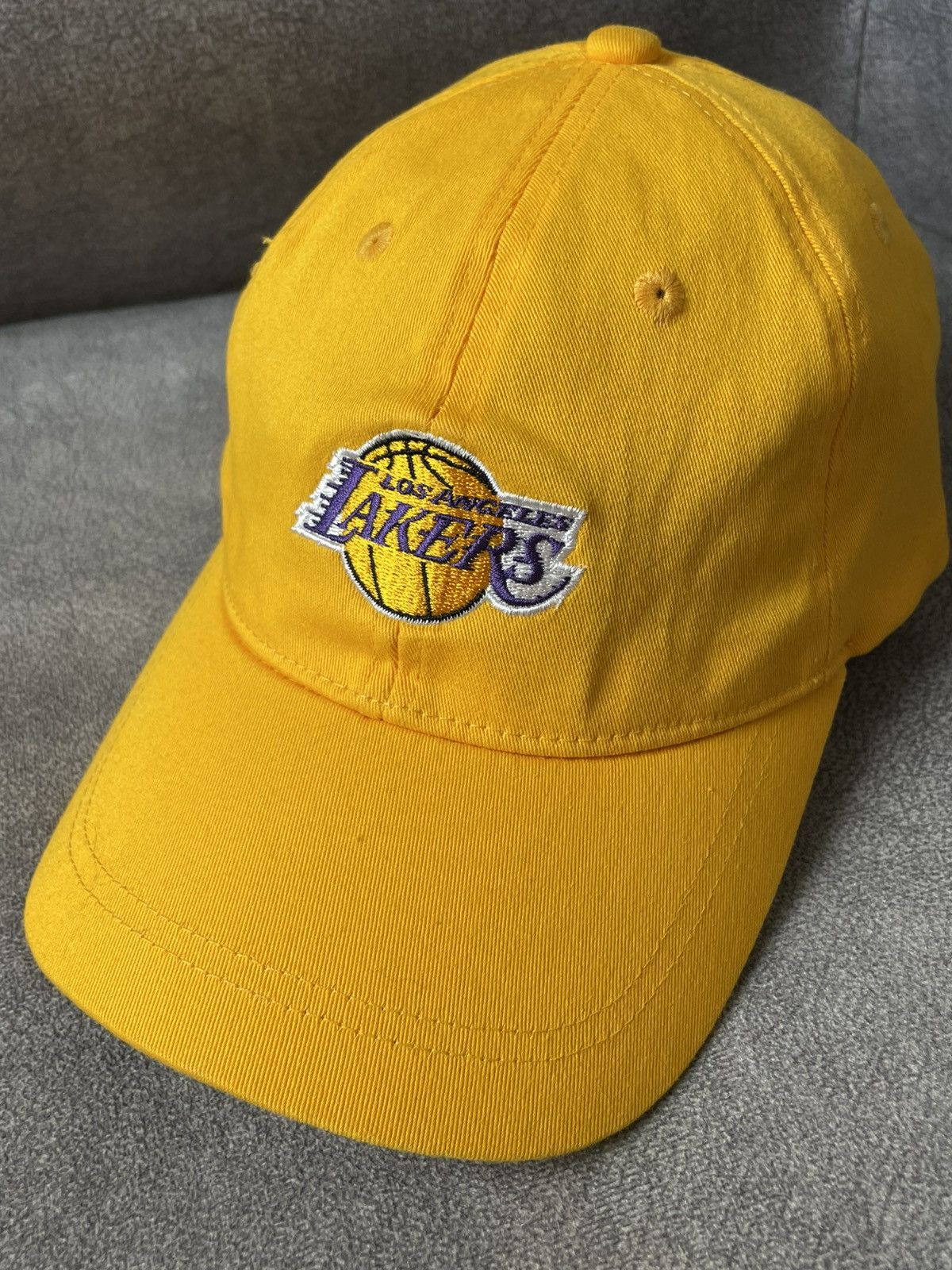 Champion × NBA Vintage Cap Lakers Champion Yellow NBA Size ONE SIZE - 2 Thumbnail
