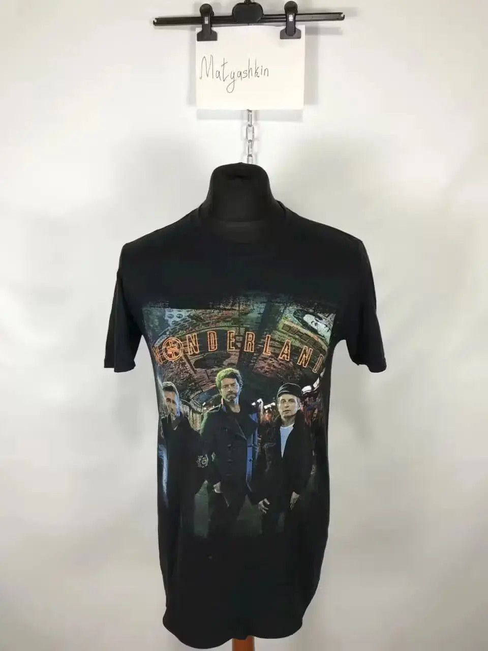 Band Tees × Vintage Wonderland tour T-shirt 2017 Size US M / EU 48-50 / 2 - 1 Thumbnail