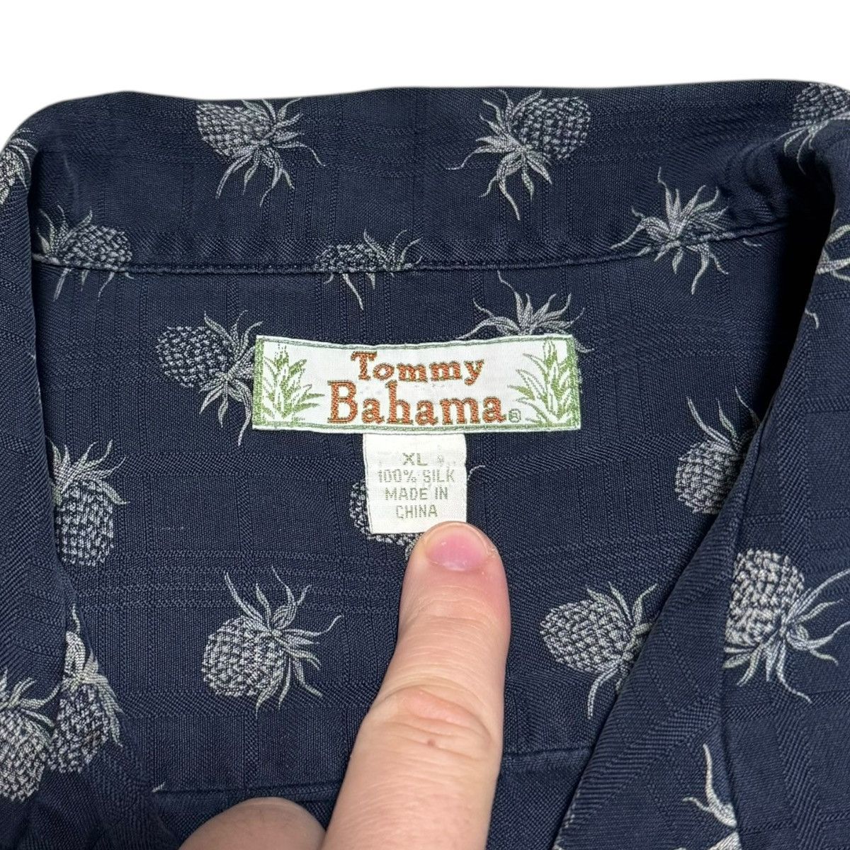 Tommy Bahama Tommy Bahama Pineapple AOP Casual Button Up Shirt Adult XL Size US XL / EU 56 / 4 - 4 Thumbnail