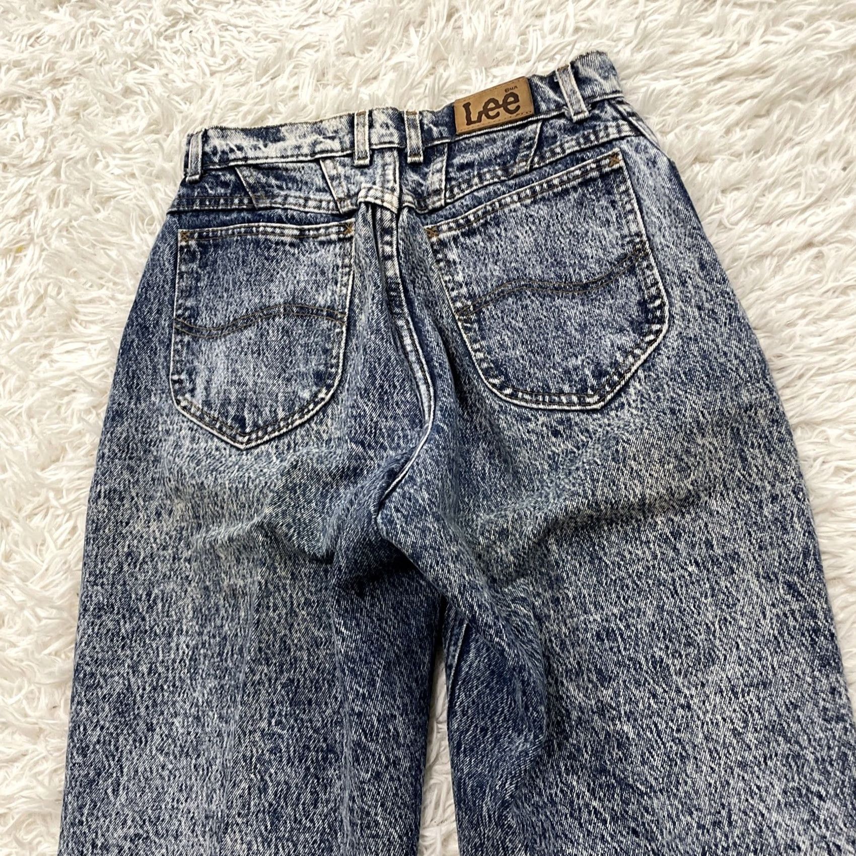 Lee VINTAGE LEE Jeans Women Jeans P 10 80s 90s Grunge Acid Wash Light Blue USA Denim Petite 26x27 Womens Size 26" / US 2 / IT 38 - 4 Thumbnail