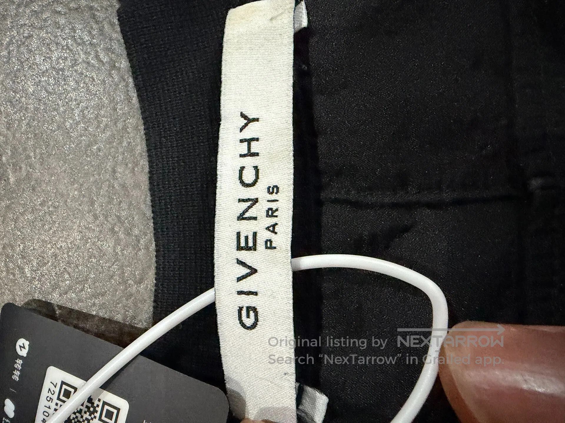 Givenchy Givenchy Black Distressed Short. Size US XXS / EU 40 - 2 Thumbnail