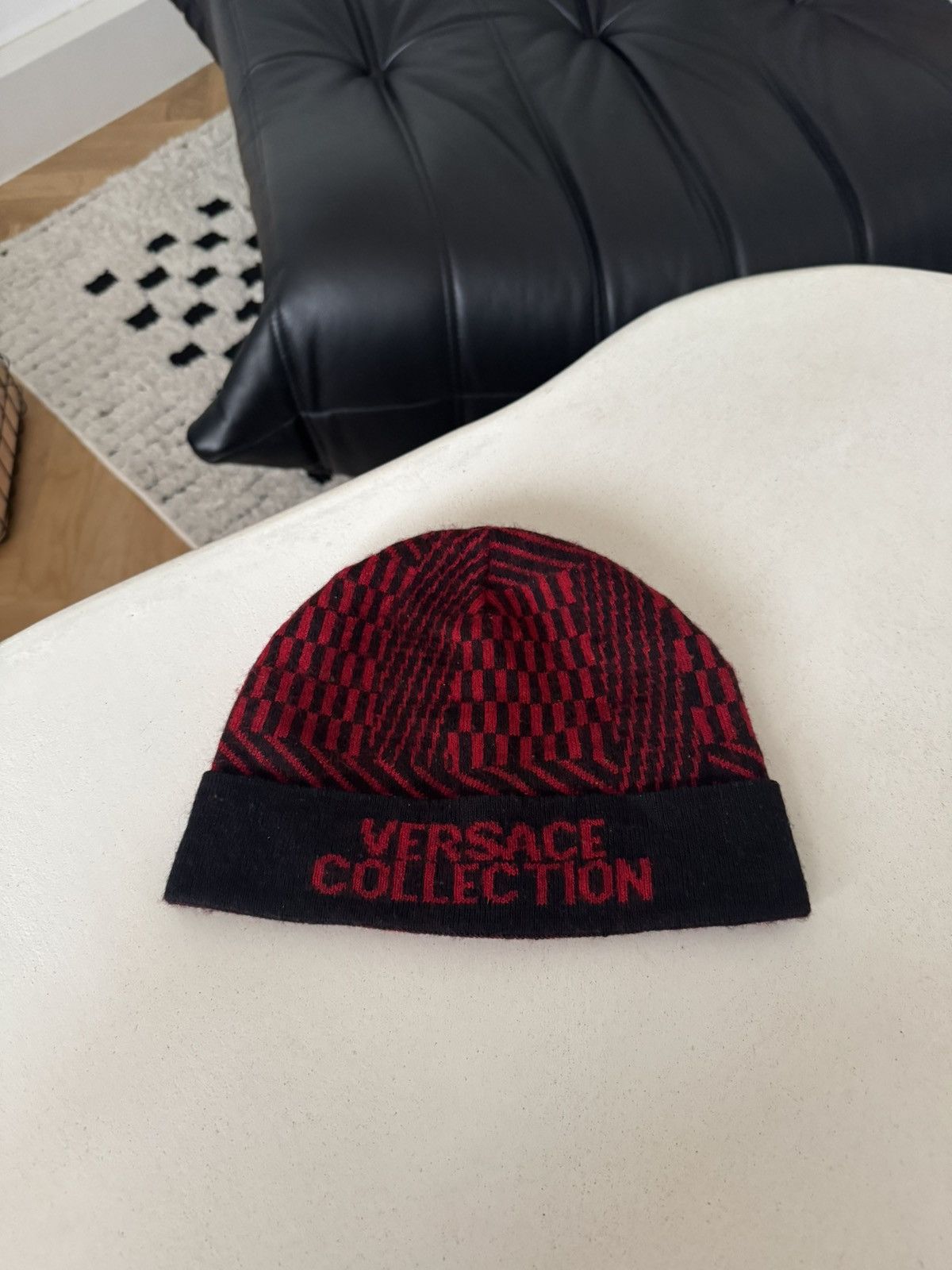 Versace Versace Collection Logo Black Red Beanie Hat Designer Rare Size ONE SIZE - 1 Thumbnail