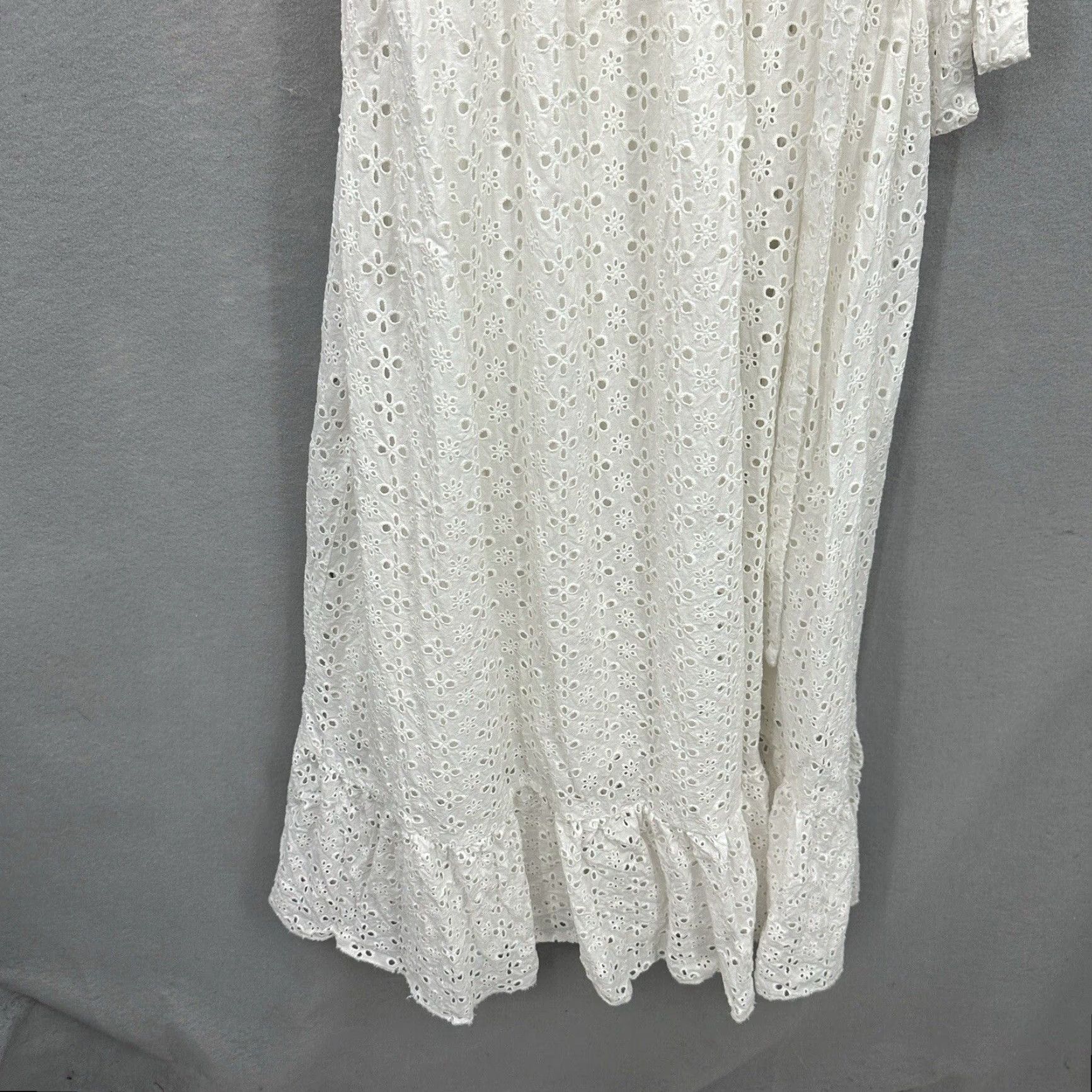 Vintage Majorelle Womens Maxi Dress Eyelet Lace Wrap V-Neck Ruffle Tie Bohemian 90s White Cotton Summer Adult Small Size XS / US 0-2 / IT 36-38 - 3 Thumbnail