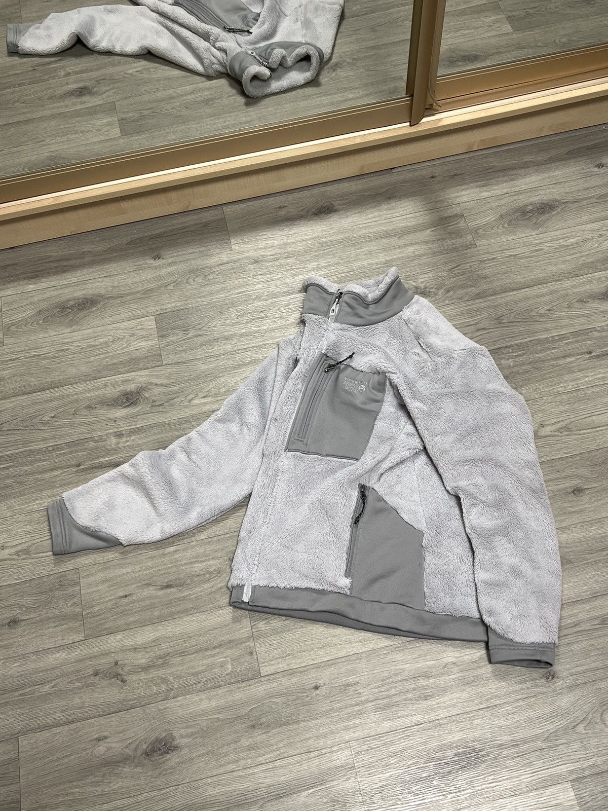 Mountain Hardwear Mountain Hardwear polartec outdoor fleece jacket women’s L Size US M / EU 48-50 / 2 - 1 Thumbnail