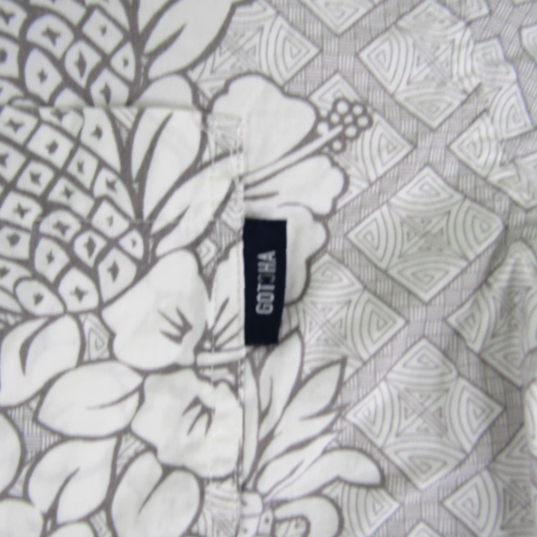 Gotcha VINTAGE Gotcha Hawaiian Shirt Mens Medium Gray Cotton Short Sleeve Button-Up 90s Beach Outdoor Size US M / EU 48-50 / 2 - 3 Thumbnail