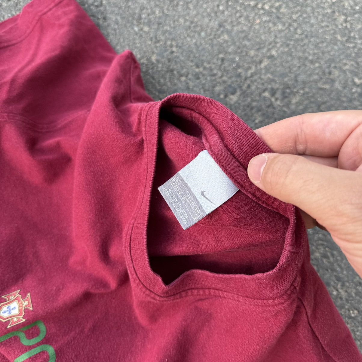 Nike Y2K Nike Cristiano Ronaldo Portugal #17 Fan Tee Blokecore Size US S / EU 44-46 / 1 - 10 Thumbnail