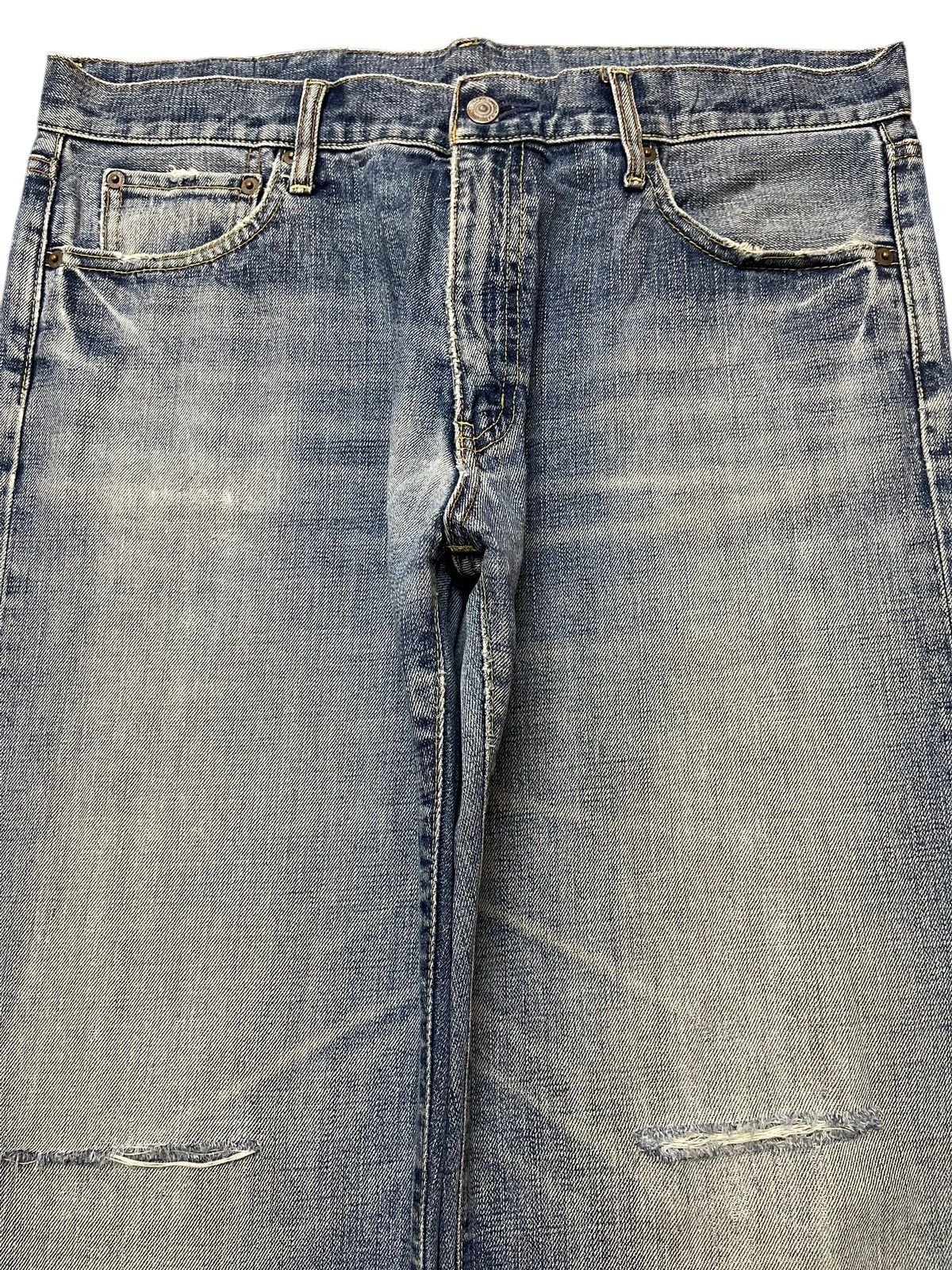Uniqlo Vintage Japanese Uniqlo Blue Faded Wash Distress Baggy Jeans Size US 36 / EU 52 - 3 Thumbnail