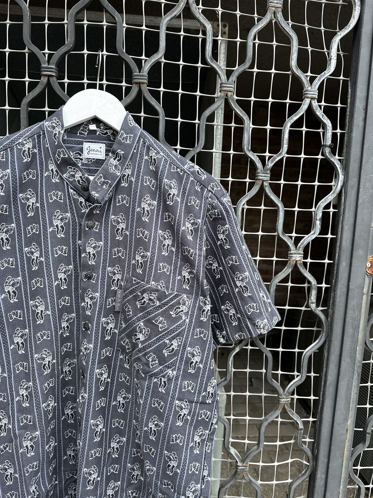 Vintage Vintage 90s Jenni Hand Made Hawaiian shirt Wrestling y2k og Size US M / EU 48-50 / 2 - 15 Thumbnail