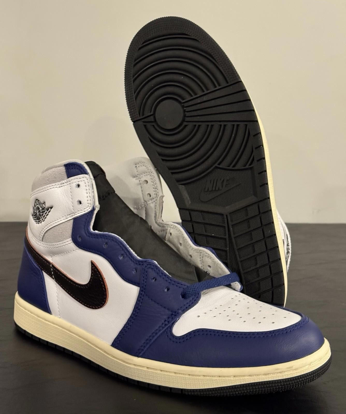 Jordan Brand Size 11.5 - Air Jordan 1 Retro OG High Rare Air - Size US 11.5 / EU 44-45 - 6 Thumbnail
