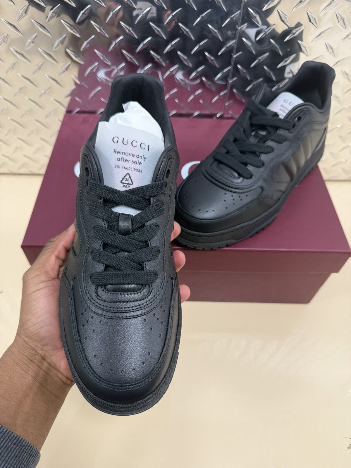 Gucci Gucci Sparrow Leather Sneakers Size US 7 / EU 40 - 2 Thumbnail