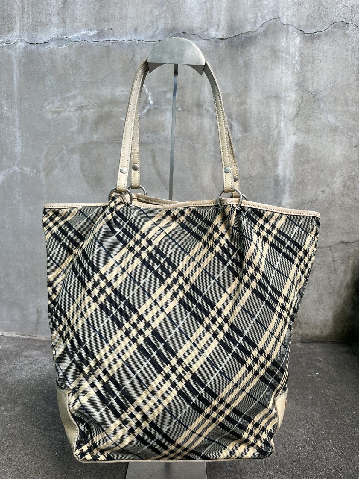 Burberry Blue Label Nova Check Tote Bag Size ONE SIZE - 1 Thumbnail