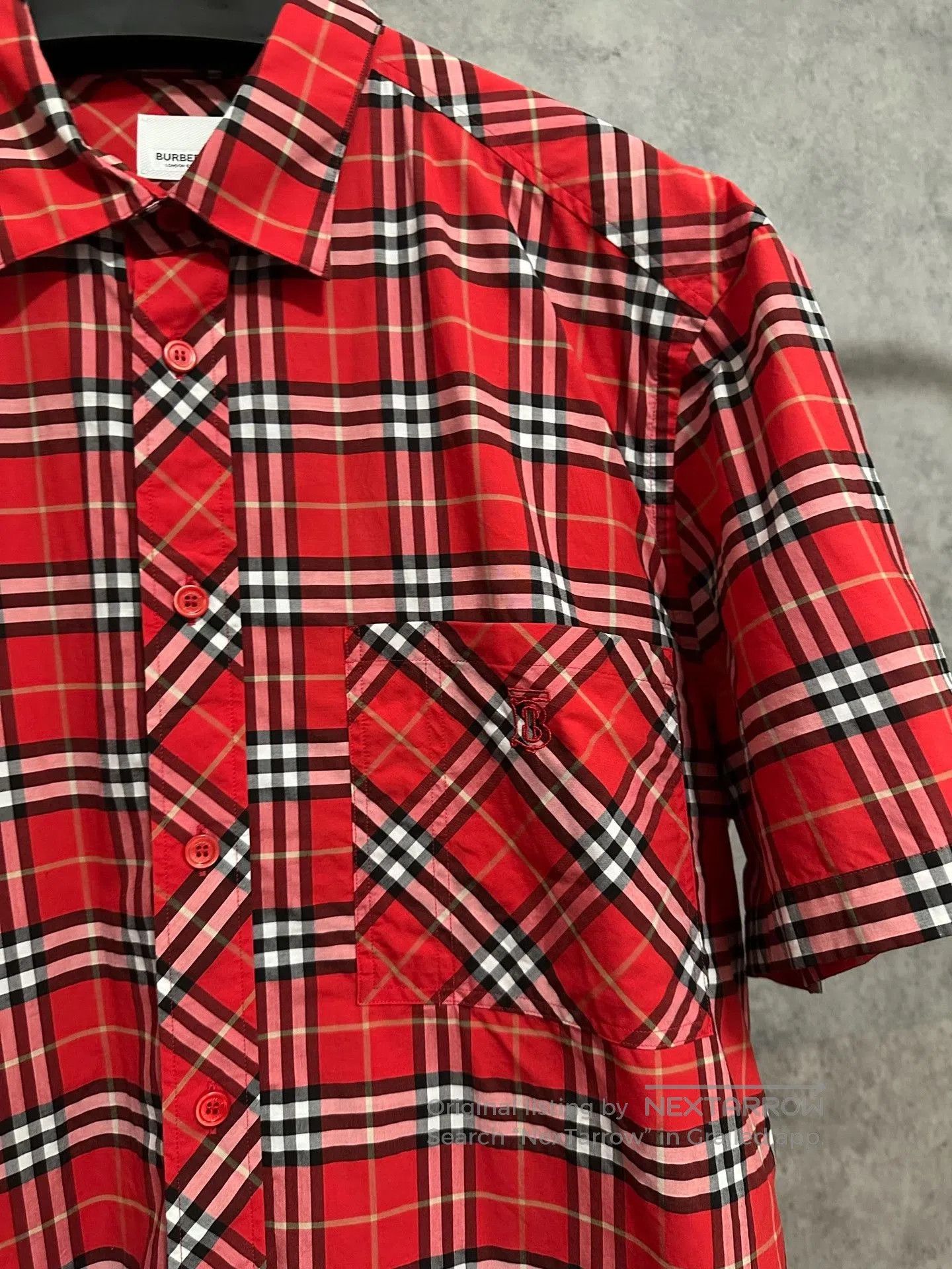 Burberry Burberry Red Plaid Short-Sleeve Shirt. Size US XL / EU 56 / 4 - 2 Thumbnail