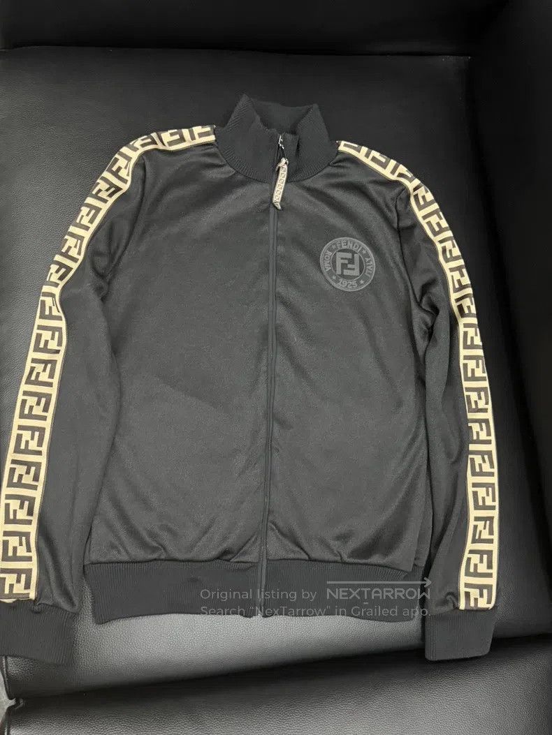 Fendi Fendi Arm Letter Full Print FF Pattern Dynamic Jacket Long Size M / US 6-8 / IT 42-44 - 1 Thumbnail