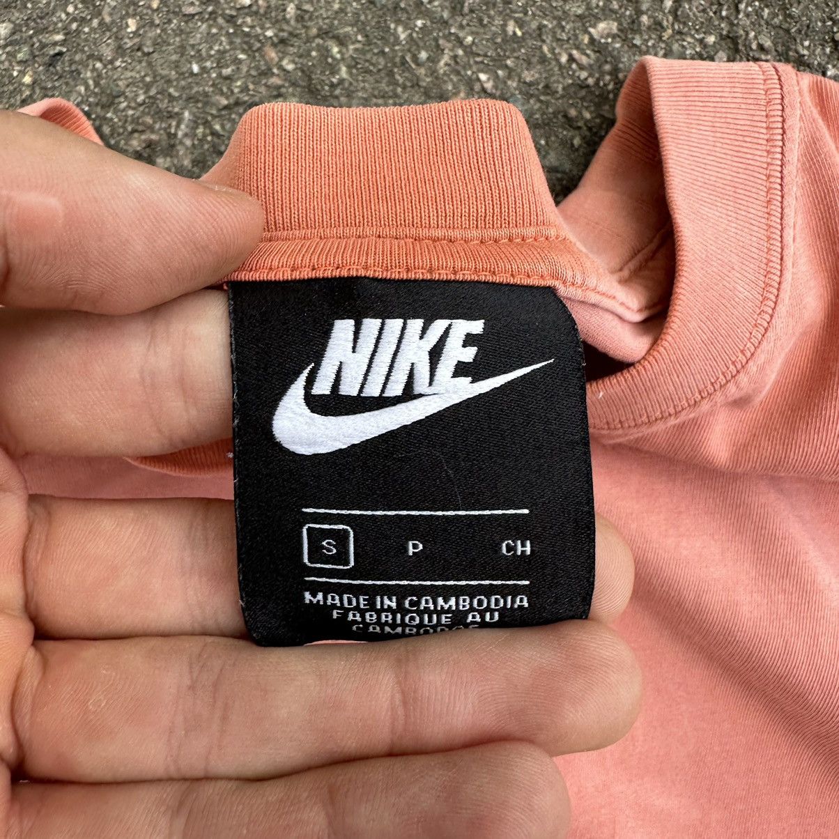 Nike × Vintage Vintage Nike T-shirts Centre Logo 90s Y2K Tee Style USA Size US S / EU 44-46 / 1 - 7 Thumbnail