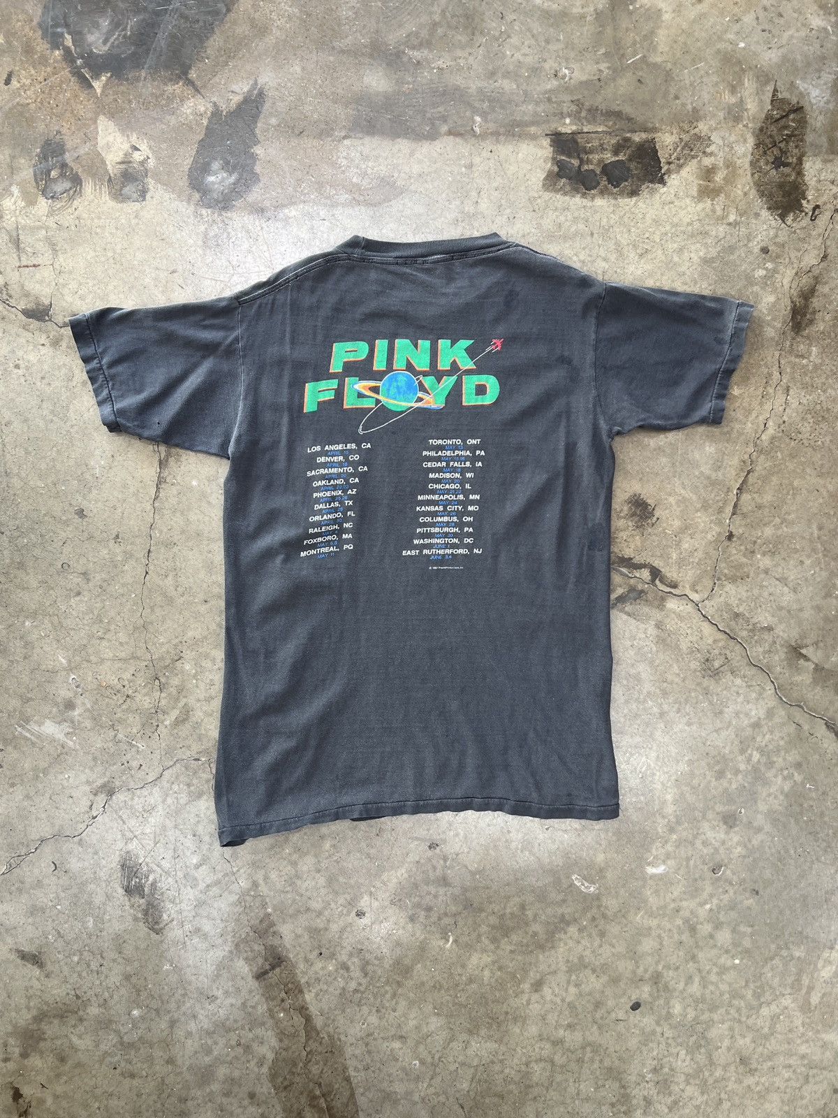 Band Tees Vintage 1987 Pink Floyd Dark Side of the Moon Tour Tee XL Size US XL / EU 56 / 4 - 5 Thumbnail