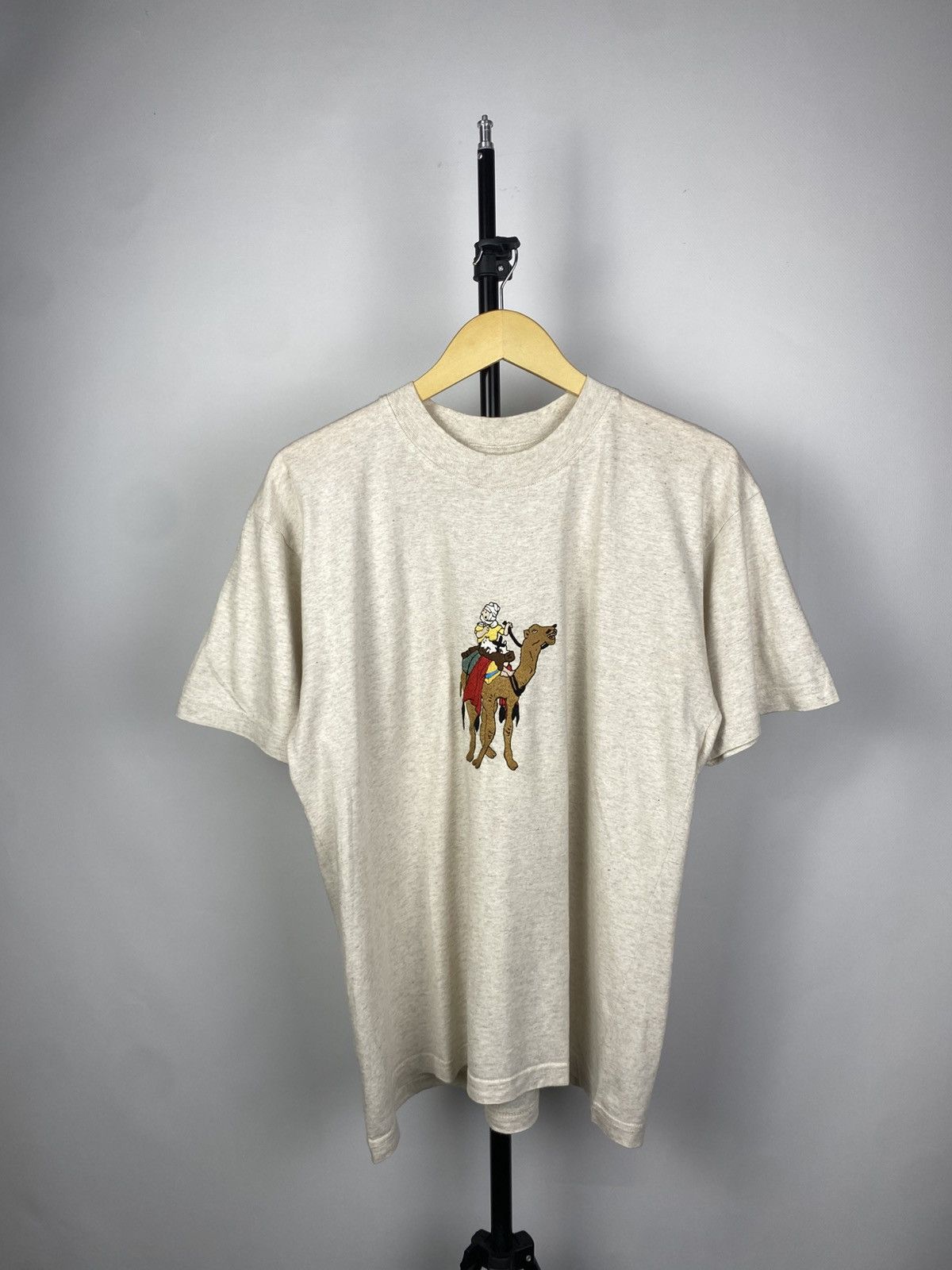 Cartoon Network × Vintage Vintage 90s Adventures of Tintin embroidered LogoT-shirt Size US L / EU 52-54 / 3 - 1 Thumbnail