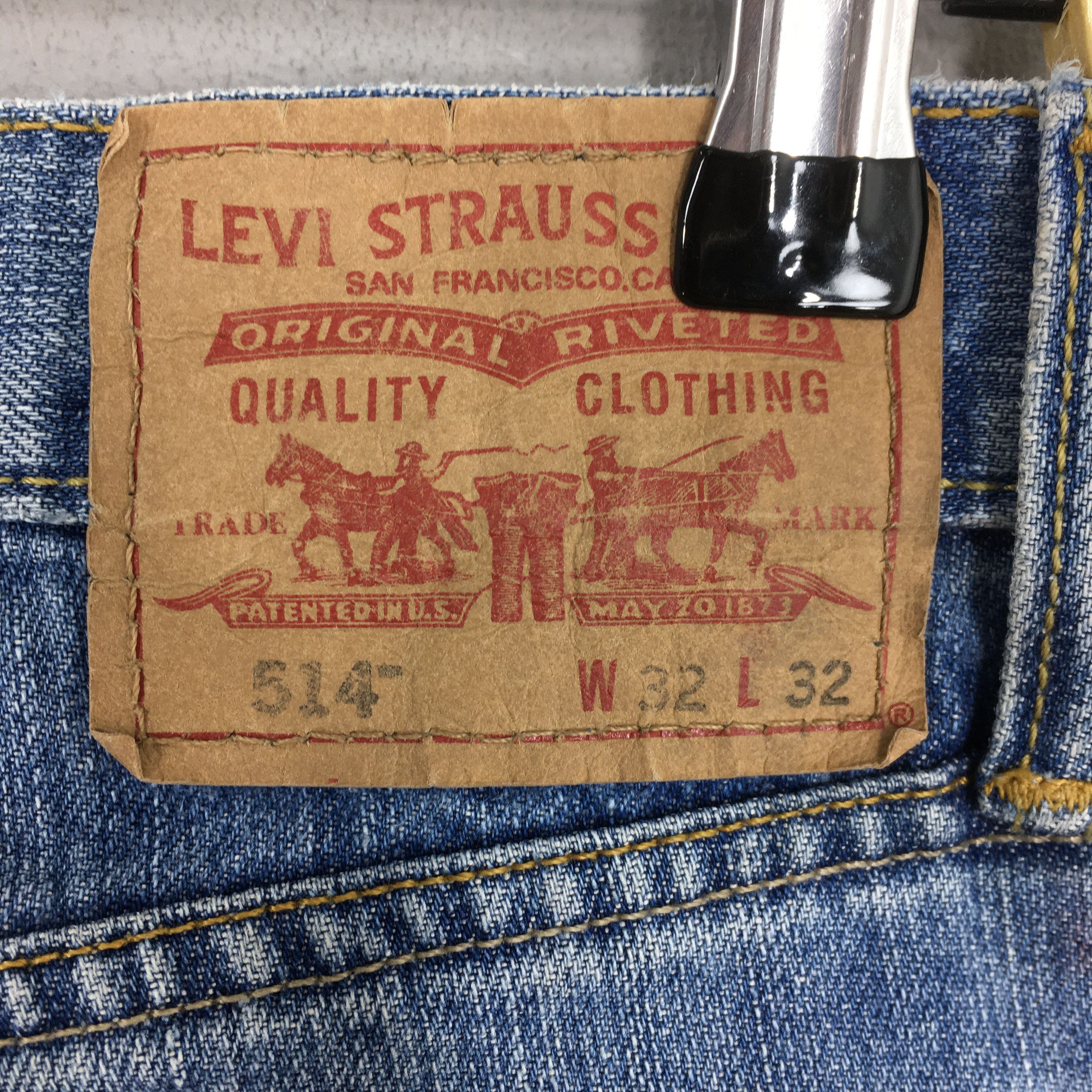 Levi's Size 30x30.5 Vintage Levi's 514 Faded Blue Jeans Size US 30 / EU 46 - 12 Thumbnail