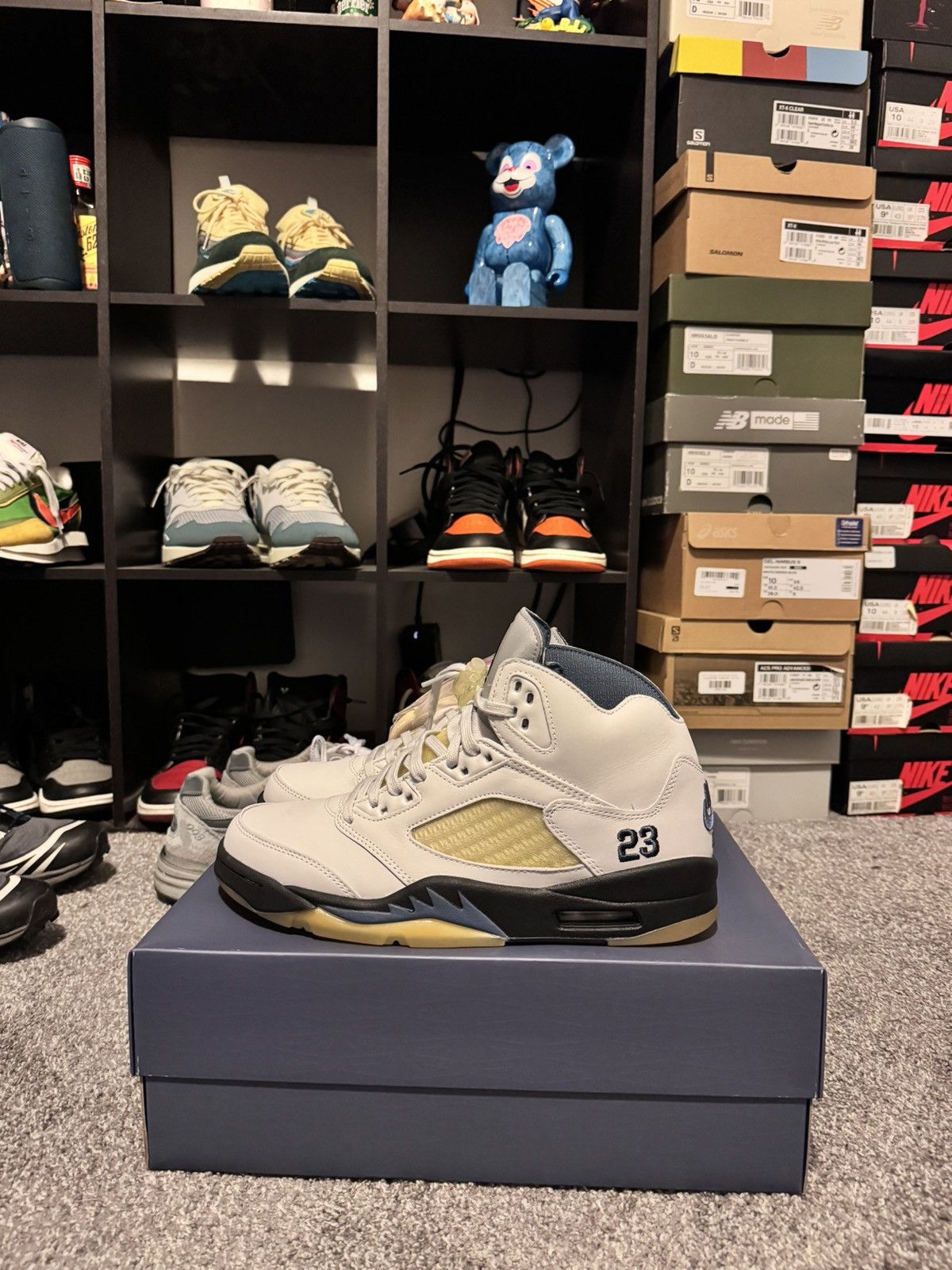 image of A Ma Maniere Jordan 5 ”Dawn” Size 10 Shoes in White, Men's