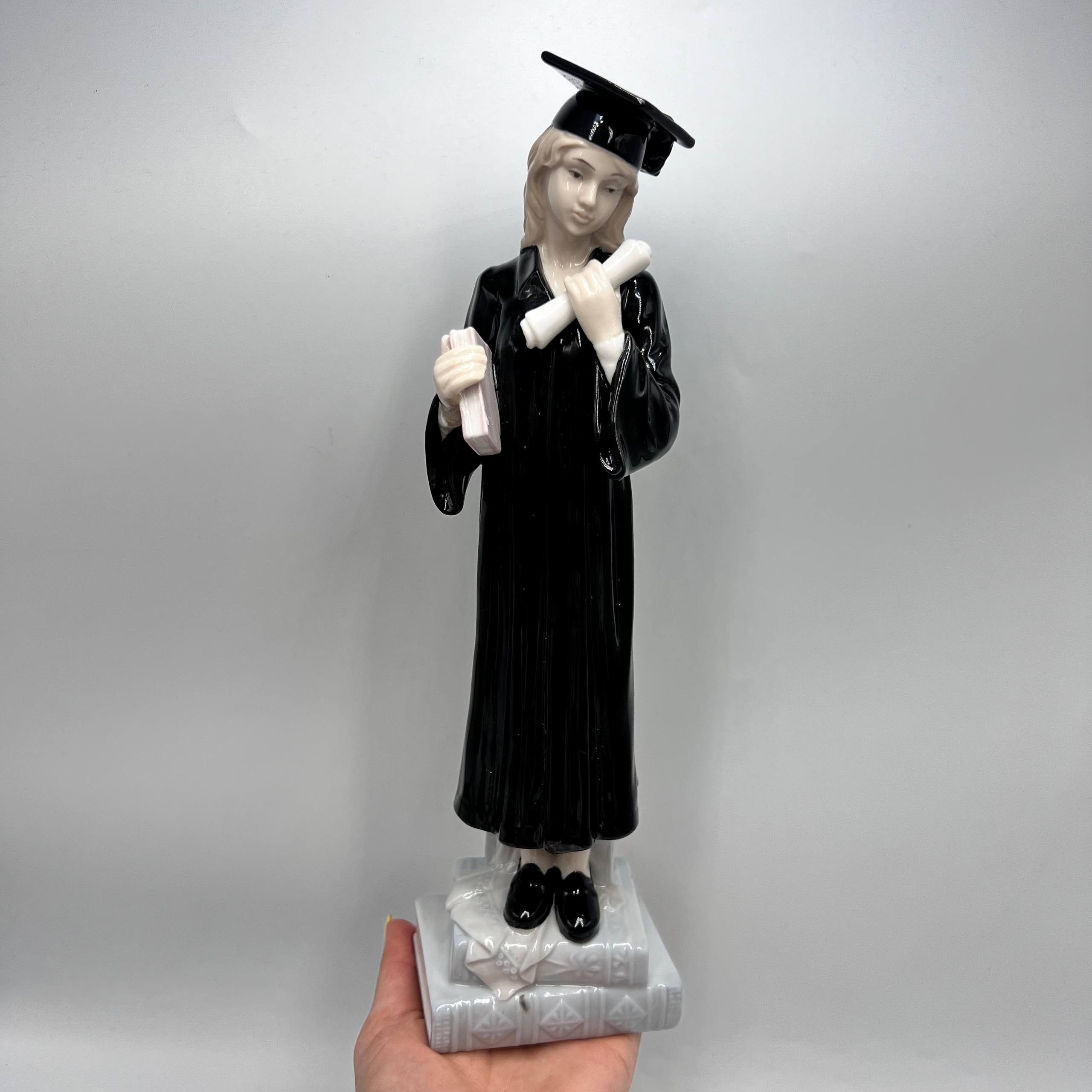 Vintage Vintage Pavone Porcelain Figurine Statue Graduation Girl Size ONE SIZE - 10 Thumbnail