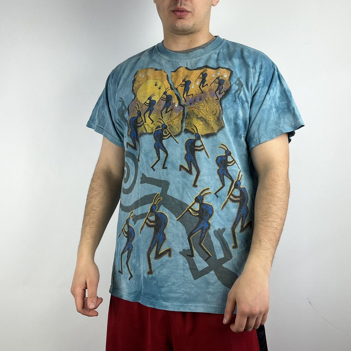 The Mountain Vintage Art the mountain Tshirt size Medium Size US M / EU 48-50 / 2 - 1 Thumbnail