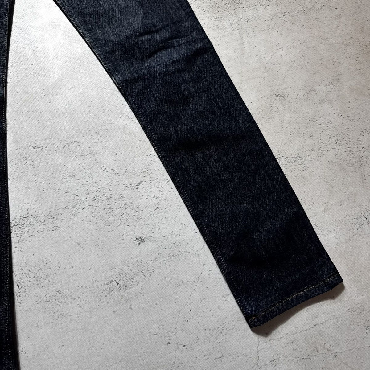 Dolce & Gabbana dolce gabbana dark blue jeans with big metal logo boot cut Size 28" / US 6 / IT 42 - 4 Thumbnail