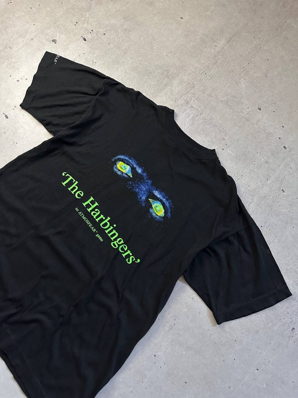 Band Tees × Vintage 1995 The Harbingers by Atmosfear TM Vintage Horror Game Tee Size US XL / EU 56 / 4 - 2 Thumbnail