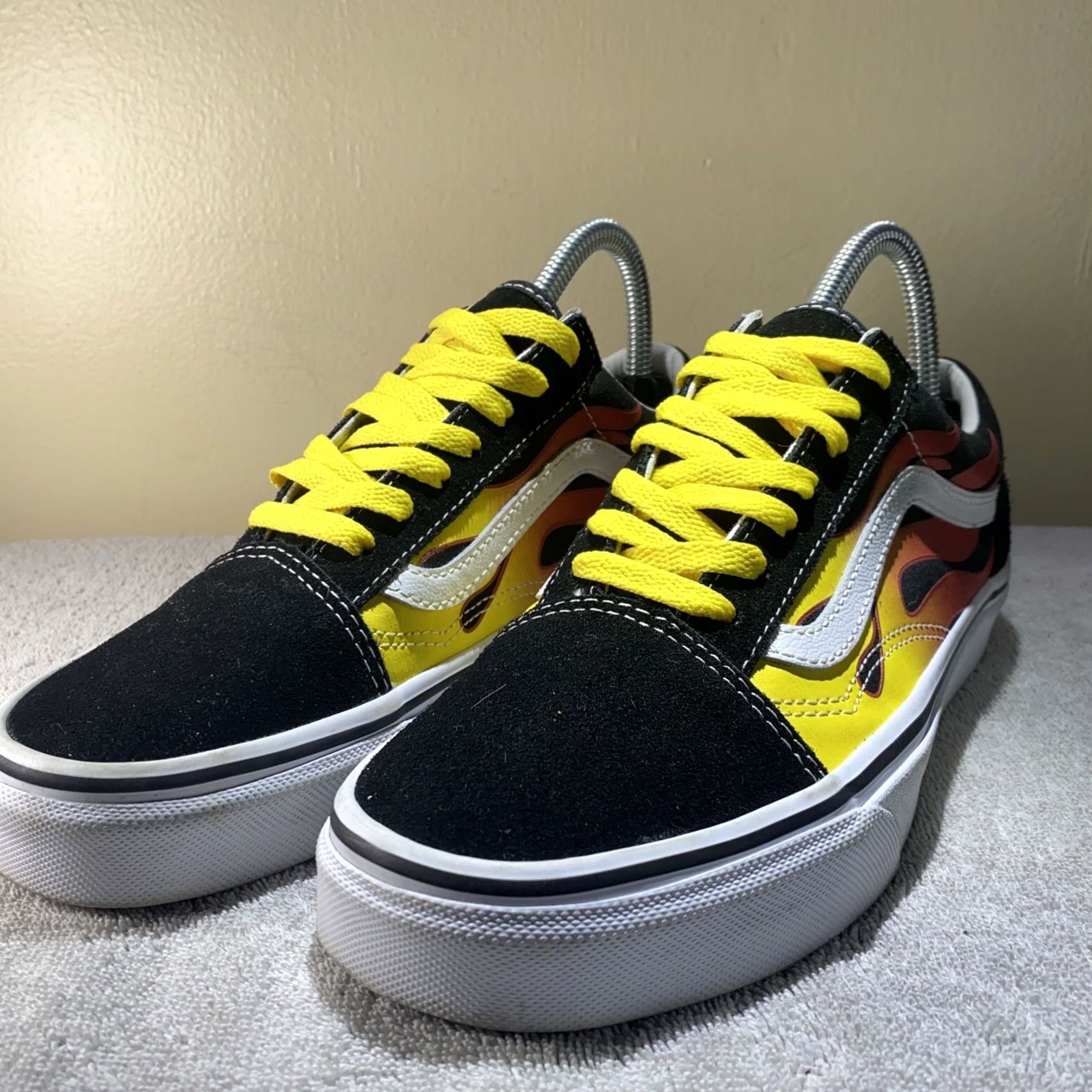 Vans VANS flame Sneaker Color Black Yellow Red Women 7.5 Men 6 Shoe Size 6 Mens Womens Size US 6 / IT 36 - 3 Thumbnail