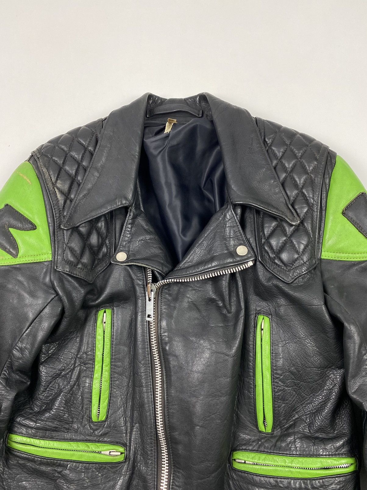 Vintage 1970s Vintage Distressed Kawasaki Heavy Leather Biker Jacket Size US M / EU 48-50 / 2 - 2 Thumbnail