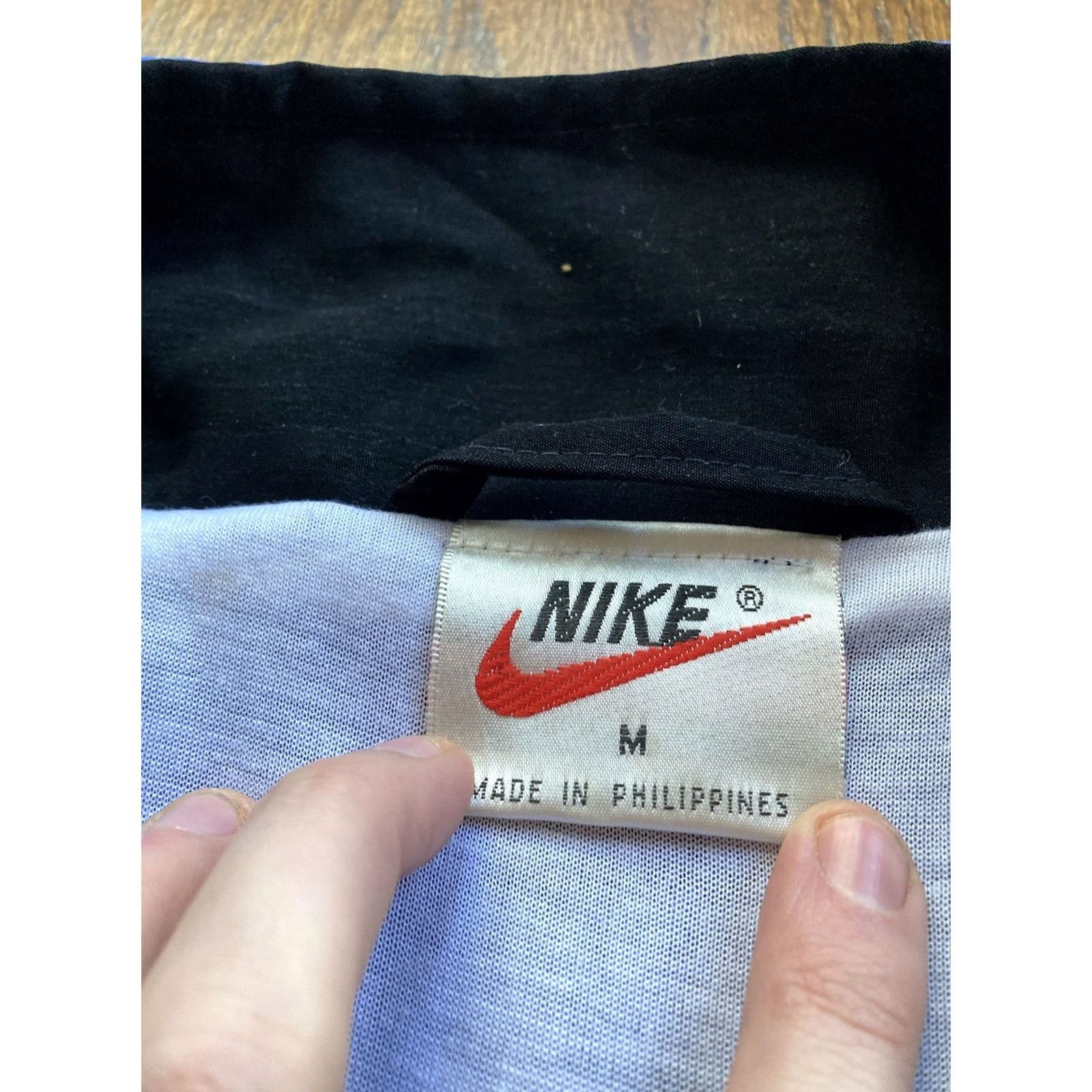 Nike VINTAGE Nike Jacket Mens M 90s Windbreaker Size Swoosh Full Zip Lined Black Blue Size US M / EU 48-50 / 2 - 7 Thumbnail