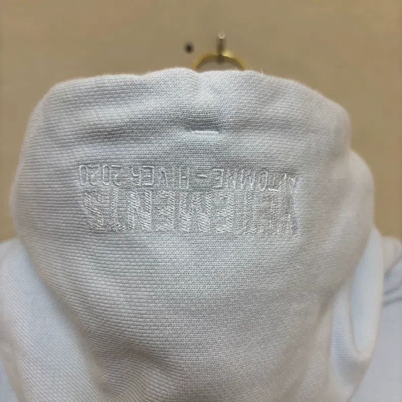 Vetements Vetements Chest Label Print Sweatshirt Size US S / EU 44-46 / 1 - 3 Thumbnail
