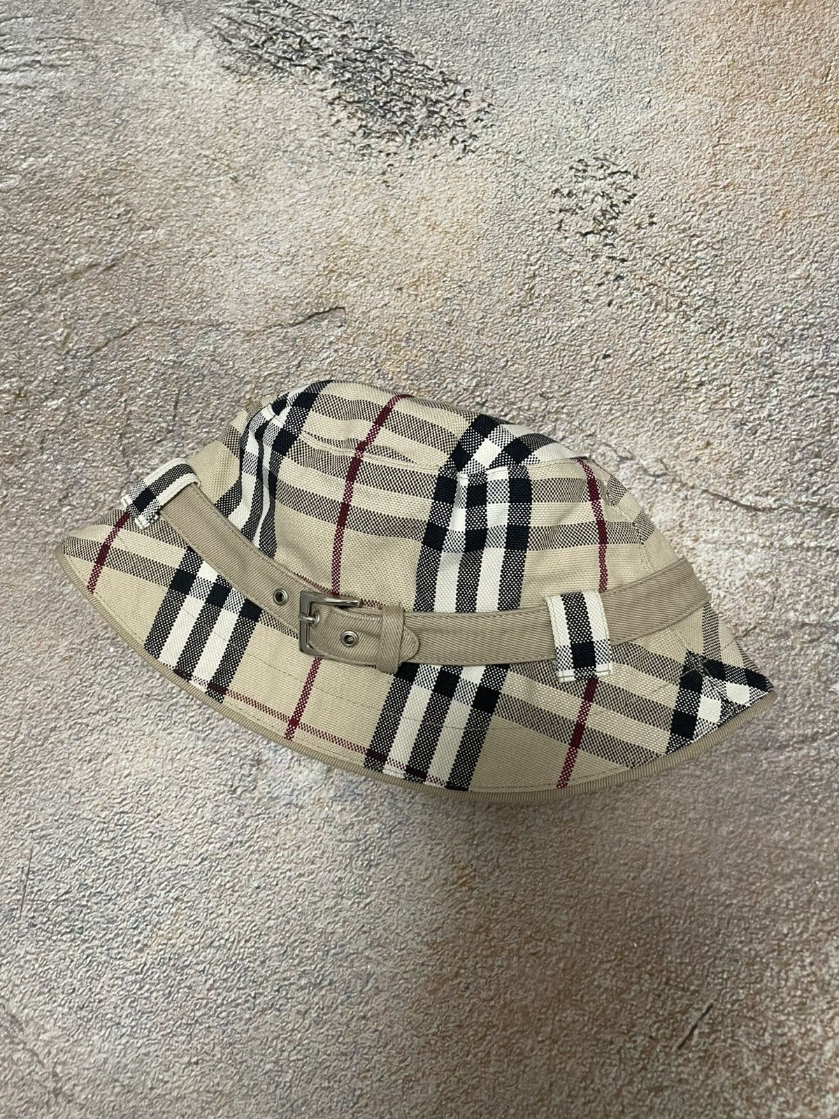 Burberry Nova Check Bucket Hat