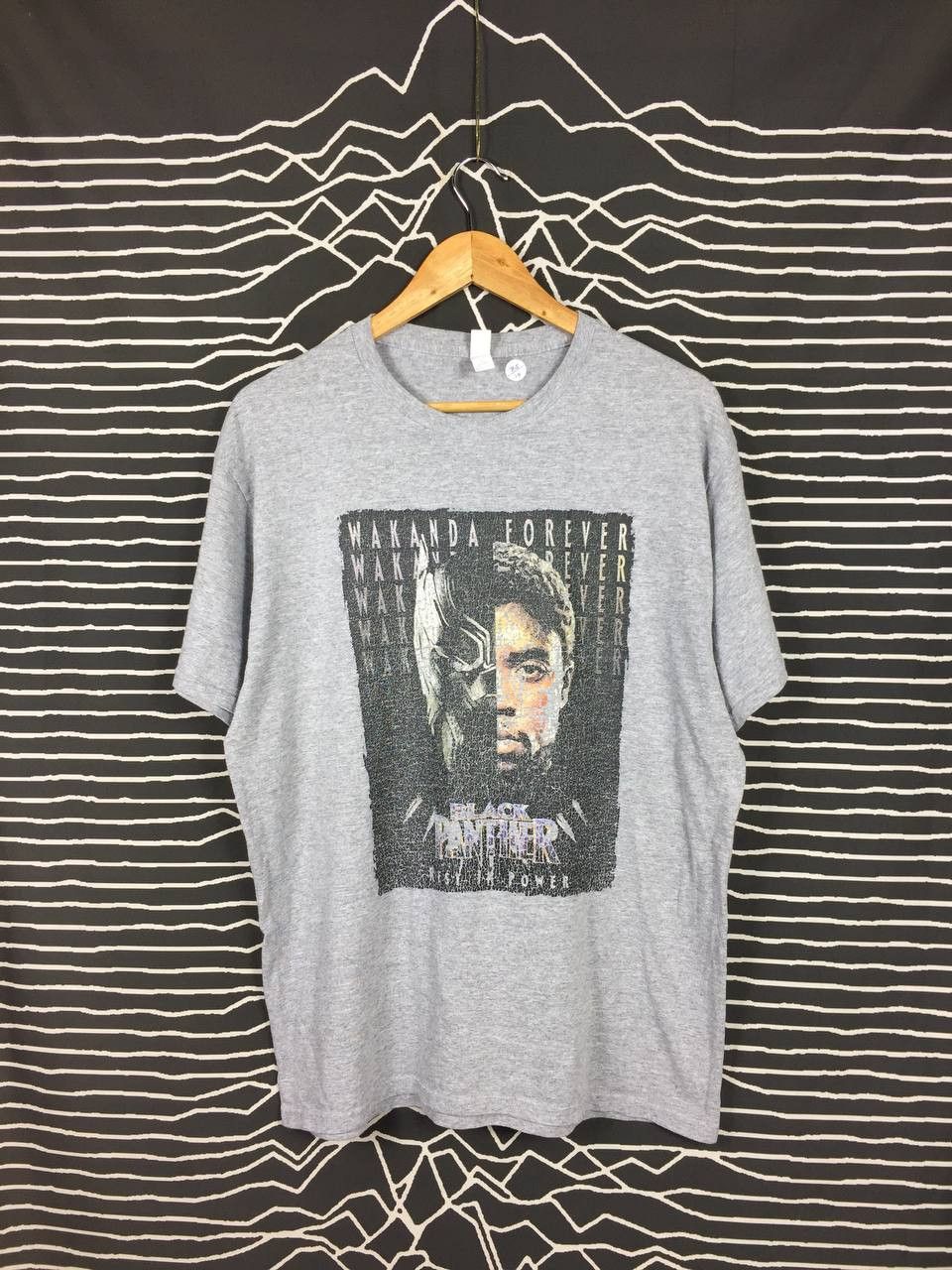 Marvel Comics × Vintage Vtg Black Panther Chadwick Boseman Rest In Power Tee Size US L / EU 52-54 / 3 - 1 Thumbnail
